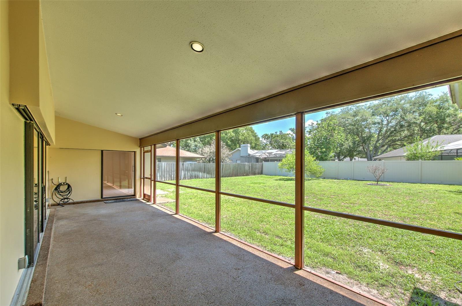 LAKE MAGDALENE MANORS - Residential