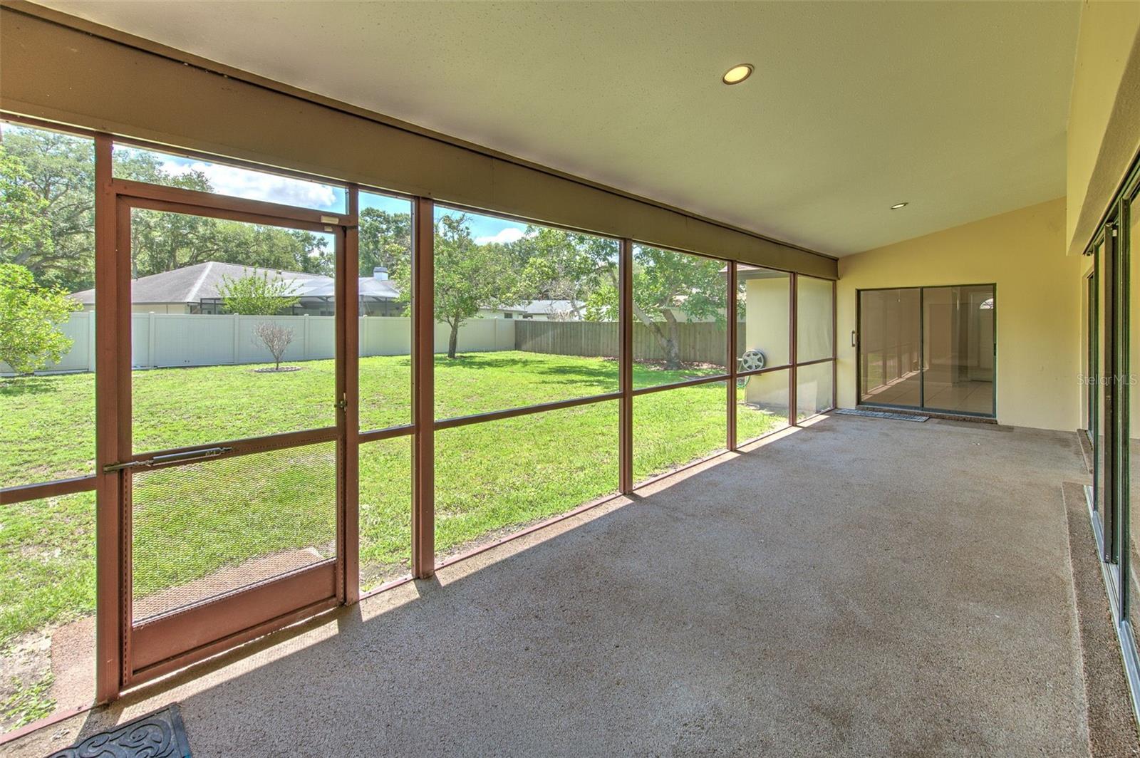 LAKE MAGDALENE MANORS - Residential