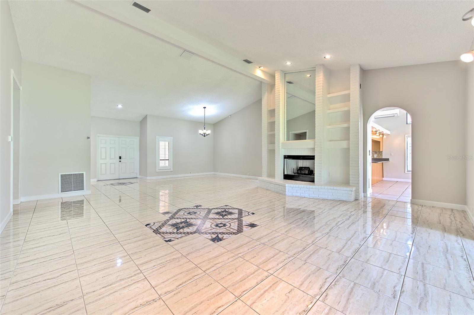 LAKE MAGDALENE MANORS - Residential