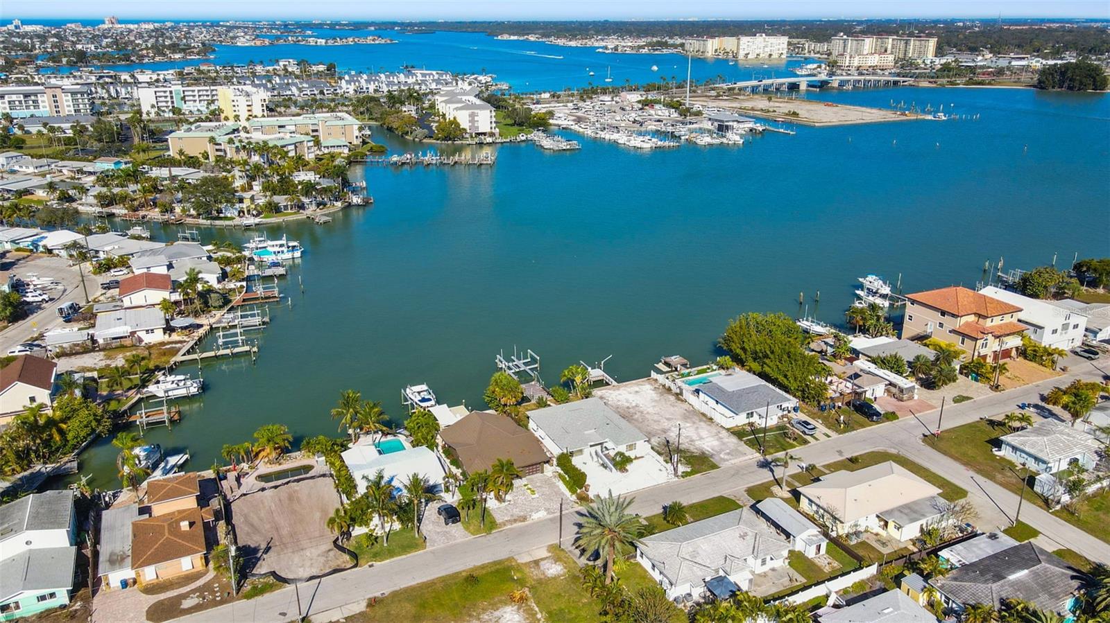 MADEIRA SHORES 1ST ADD - Residential