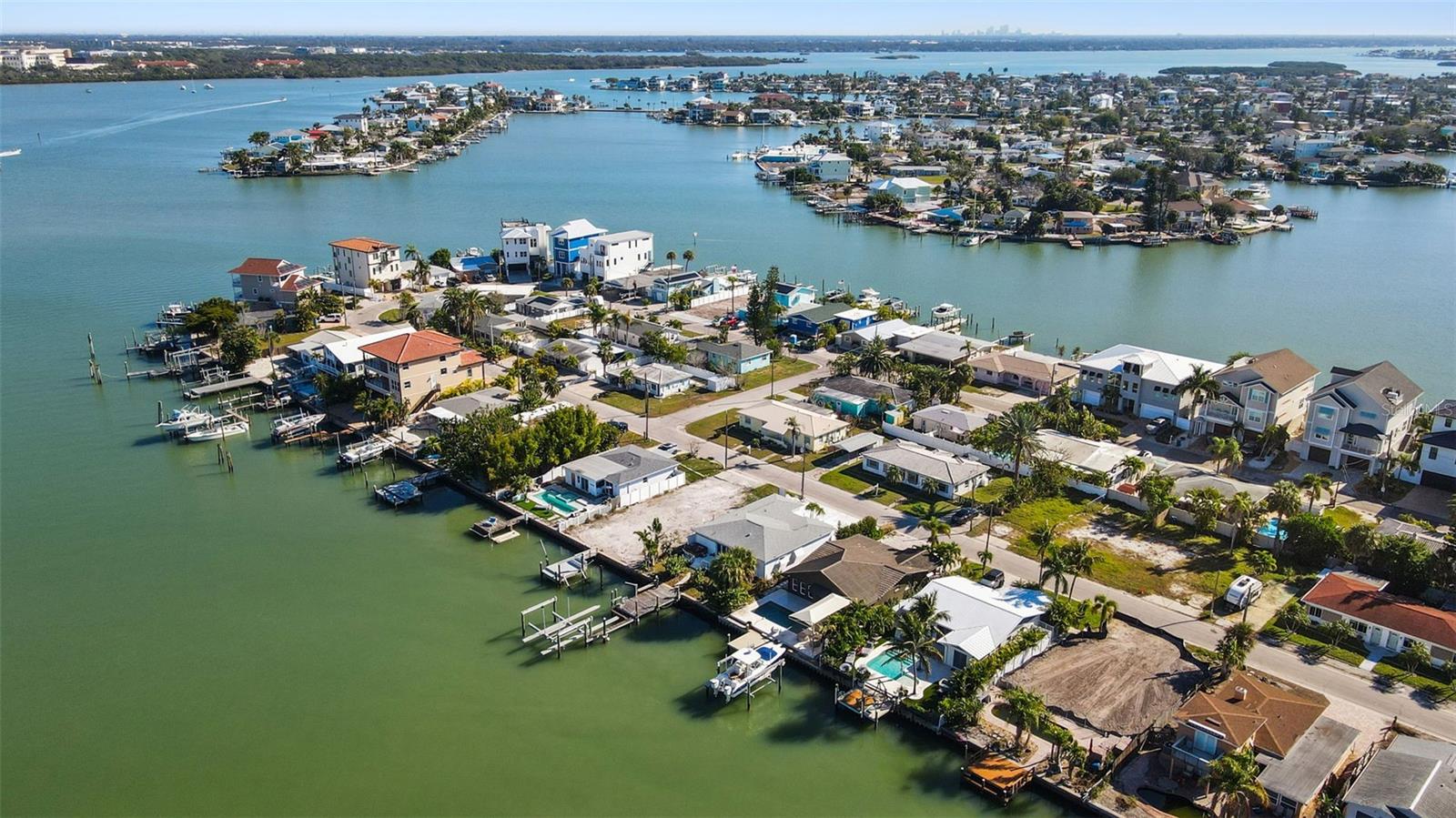 MADEIRA SHORES 1ST ADD - Residential