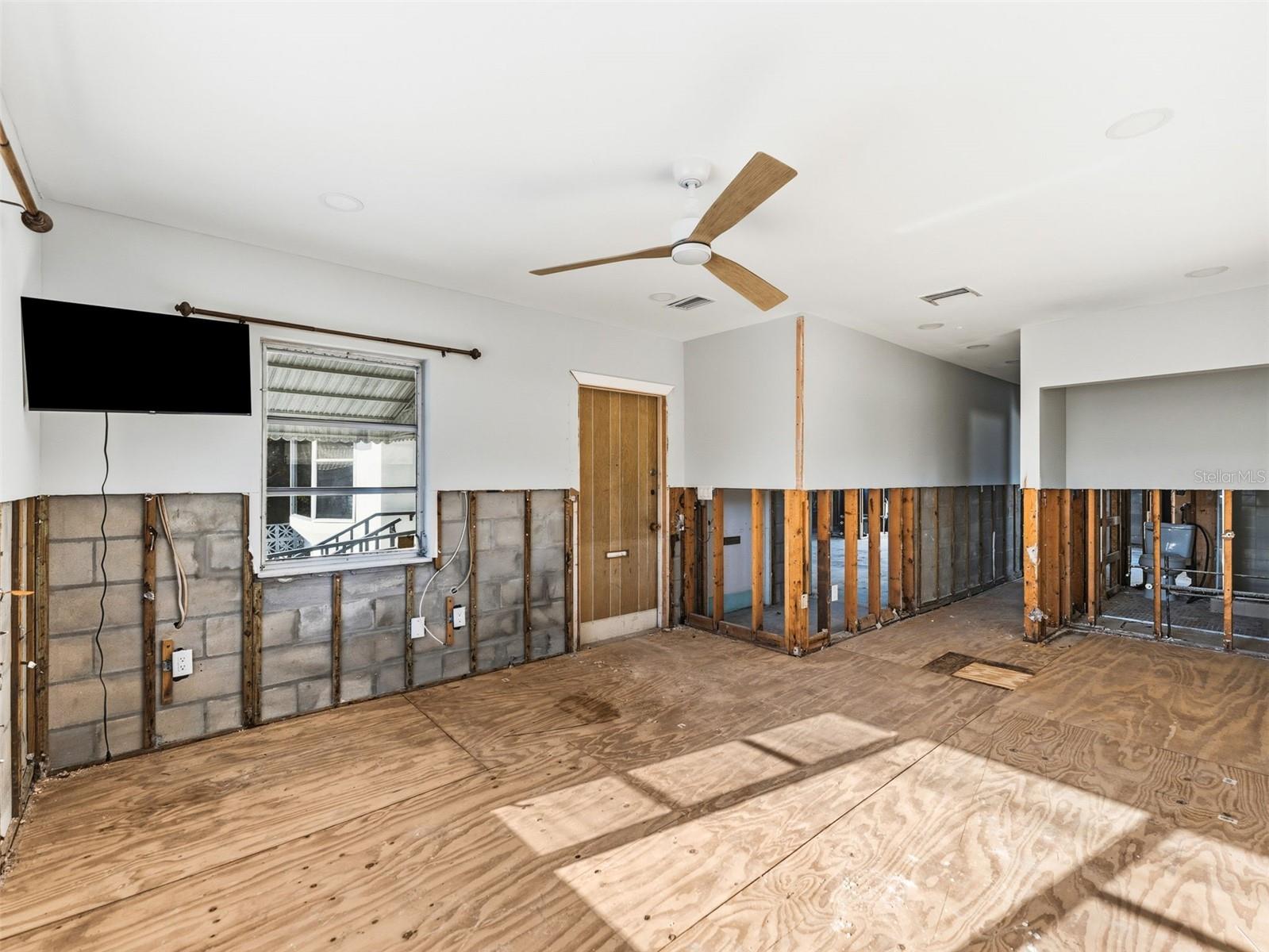 MADEIRA SHORES 1ST ADD - Residential