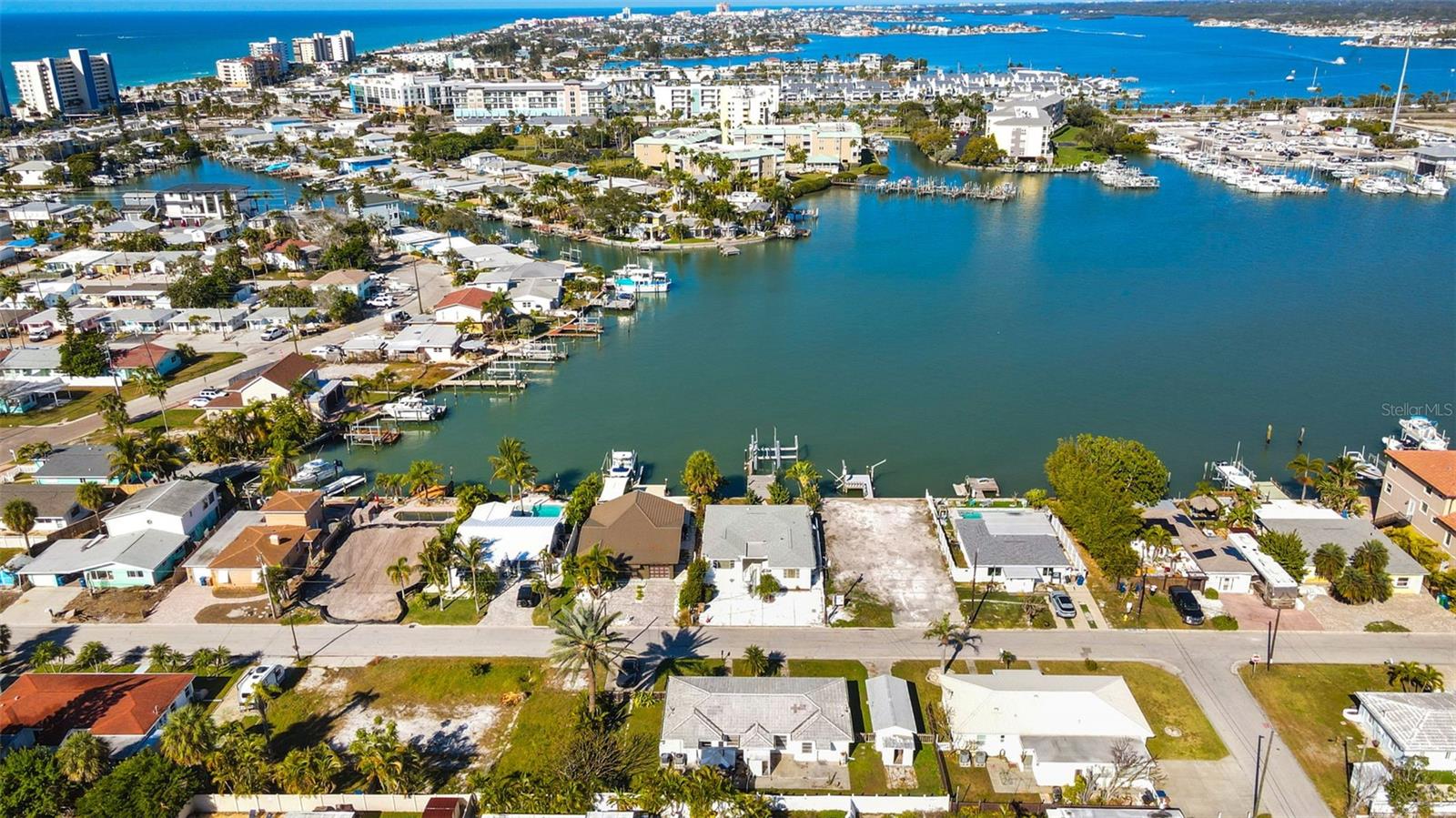 MADEIRA SHORES 1ST ADD - Residential