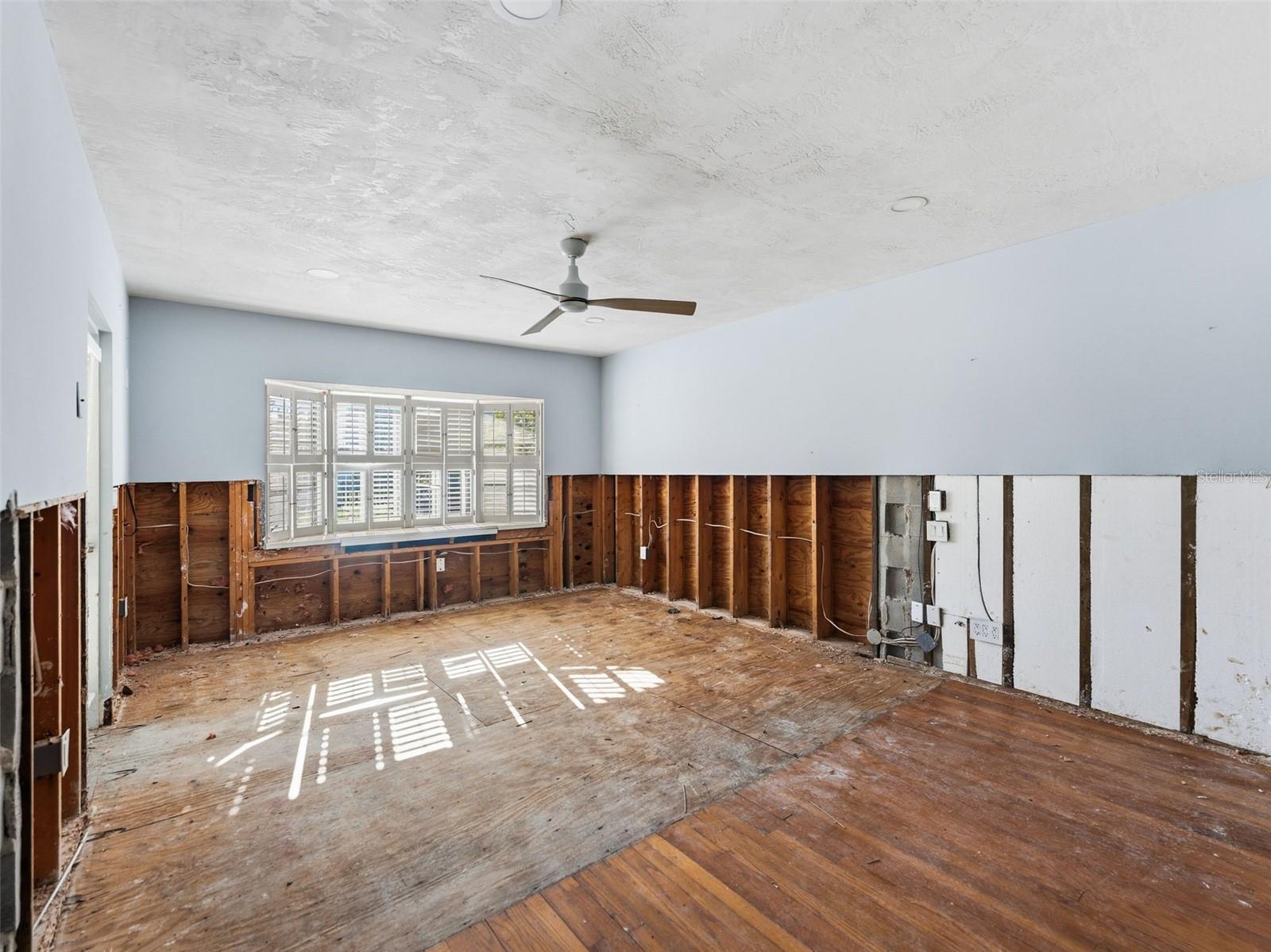 MADEIRA SHORES 1ST ADD - Residential