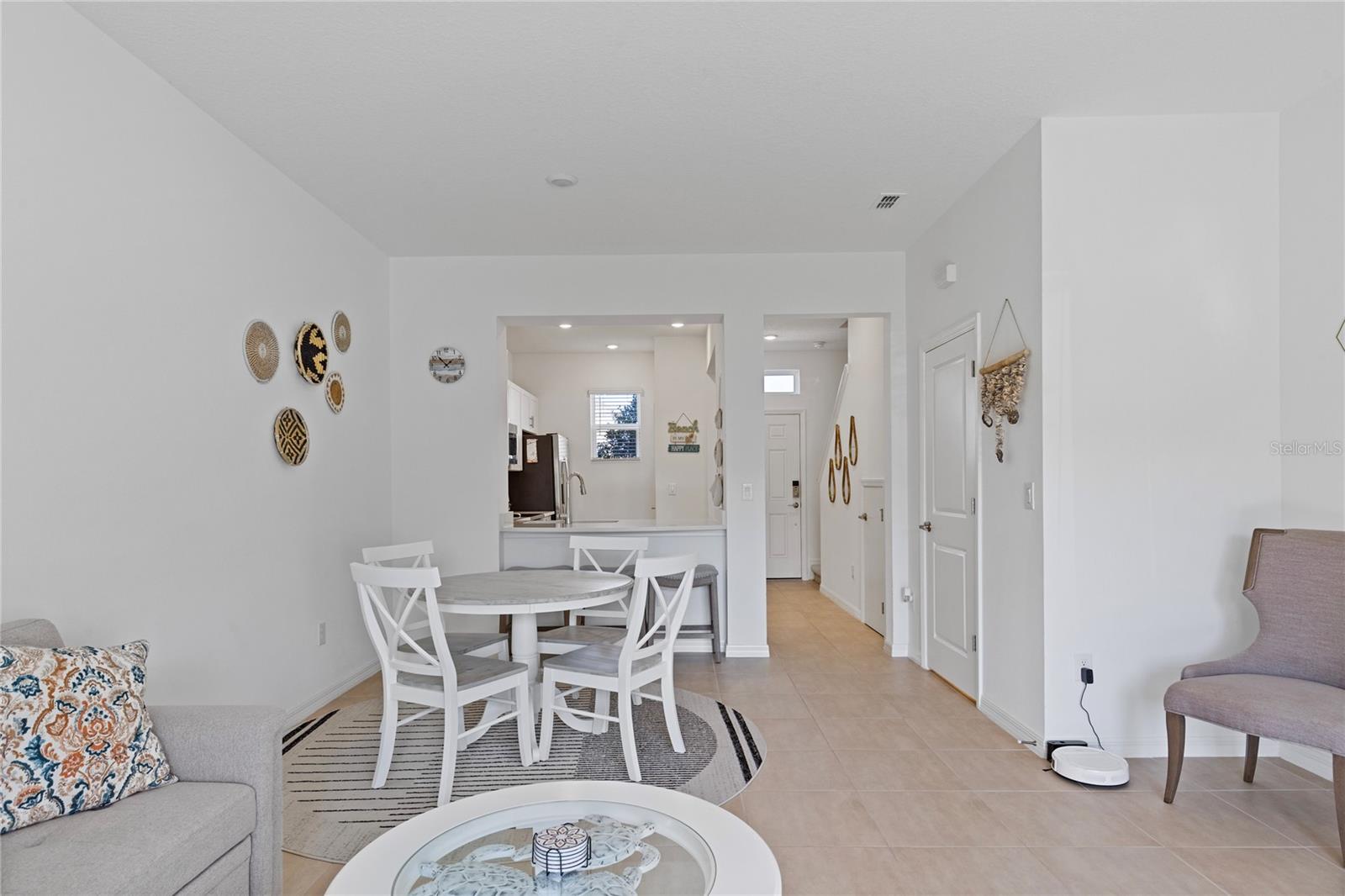 ARTISAN LAKES EDGESTONE - Residential