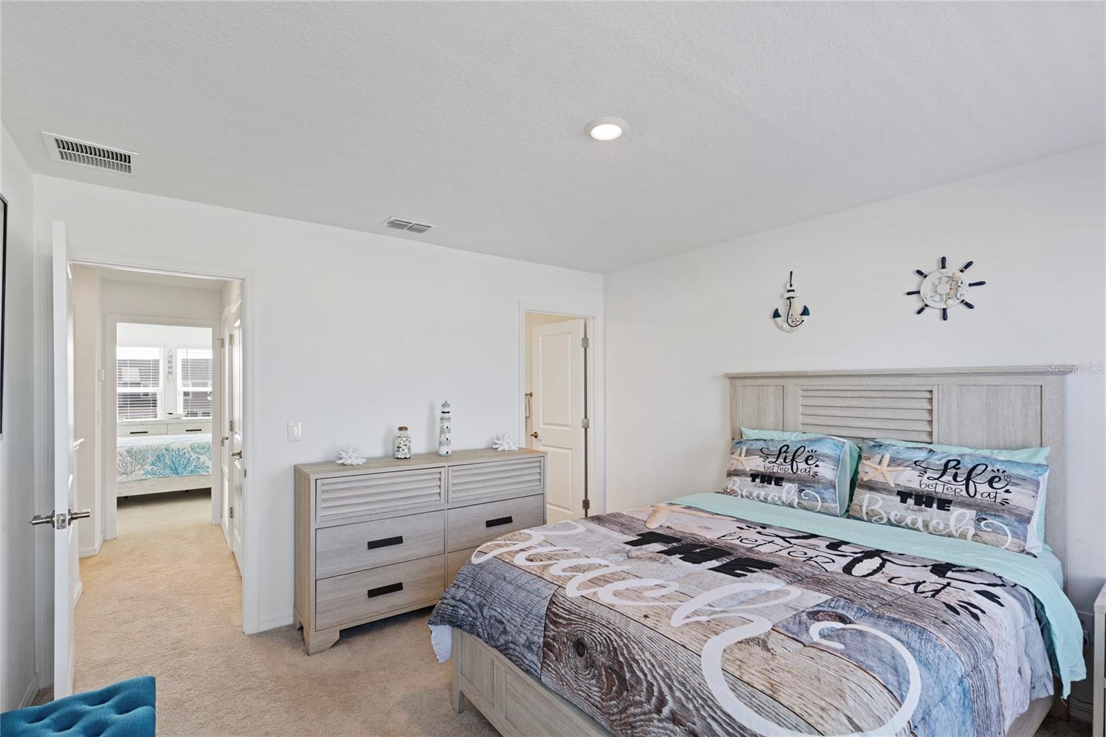 ARTISAN LAKES EDGESTONE - Residential