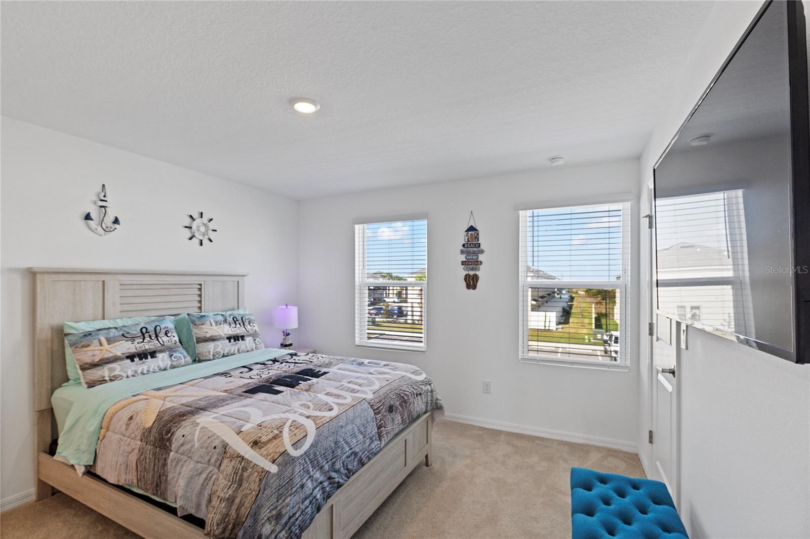 ARTISAN LAKES EDGESTONE - Residential