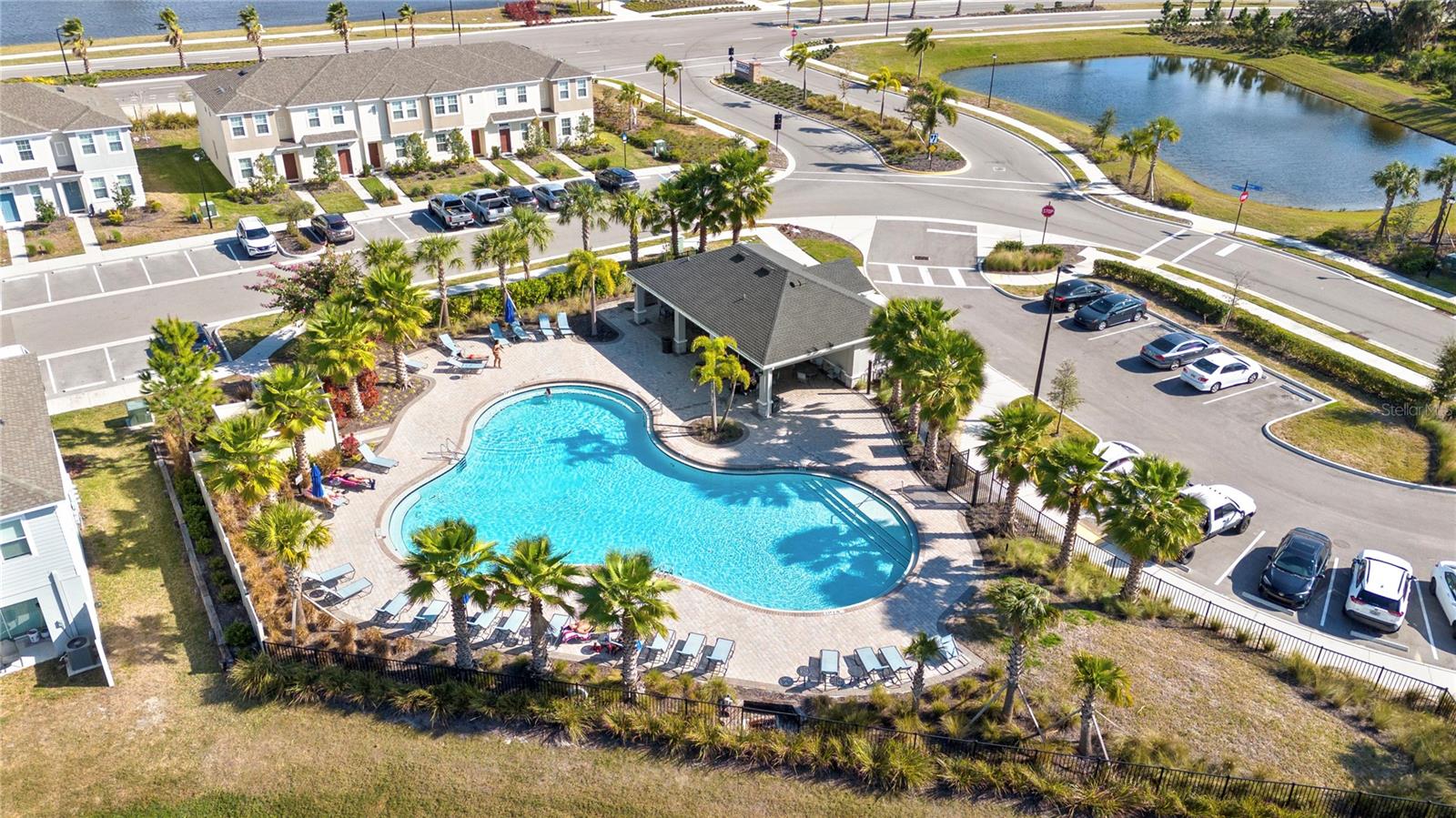 ARTISAN LAKES EDGESTONE - Residential