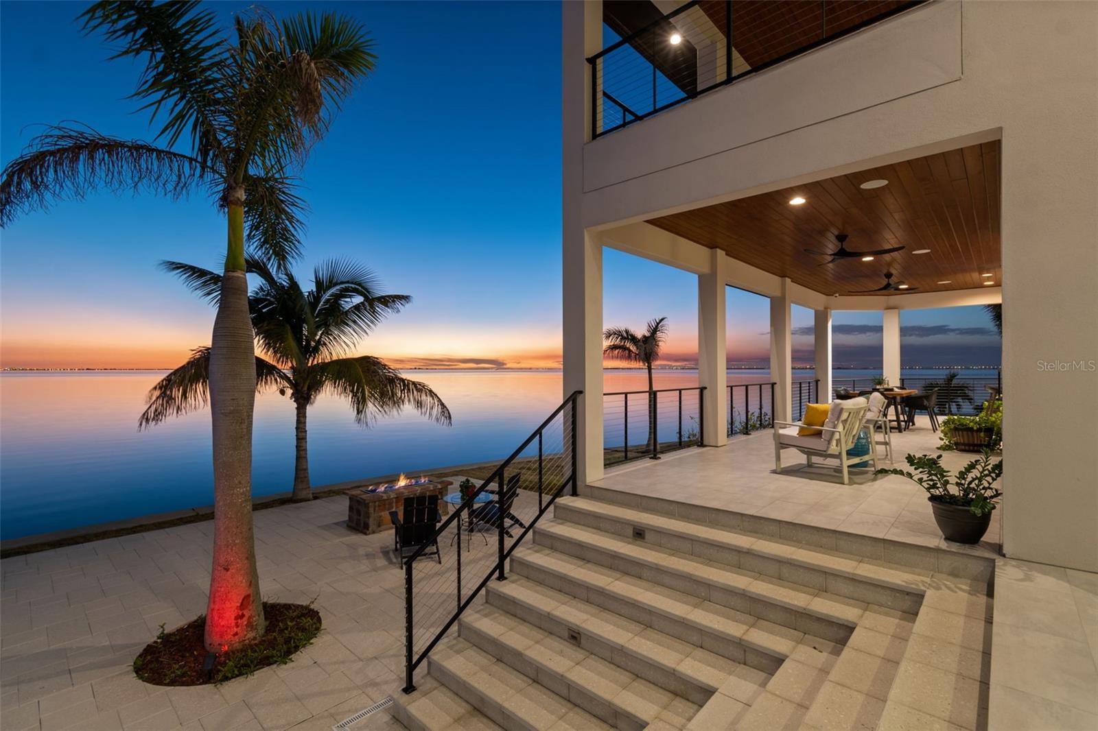 SUNSET PARK ISLES UNIT 5 - Residential
