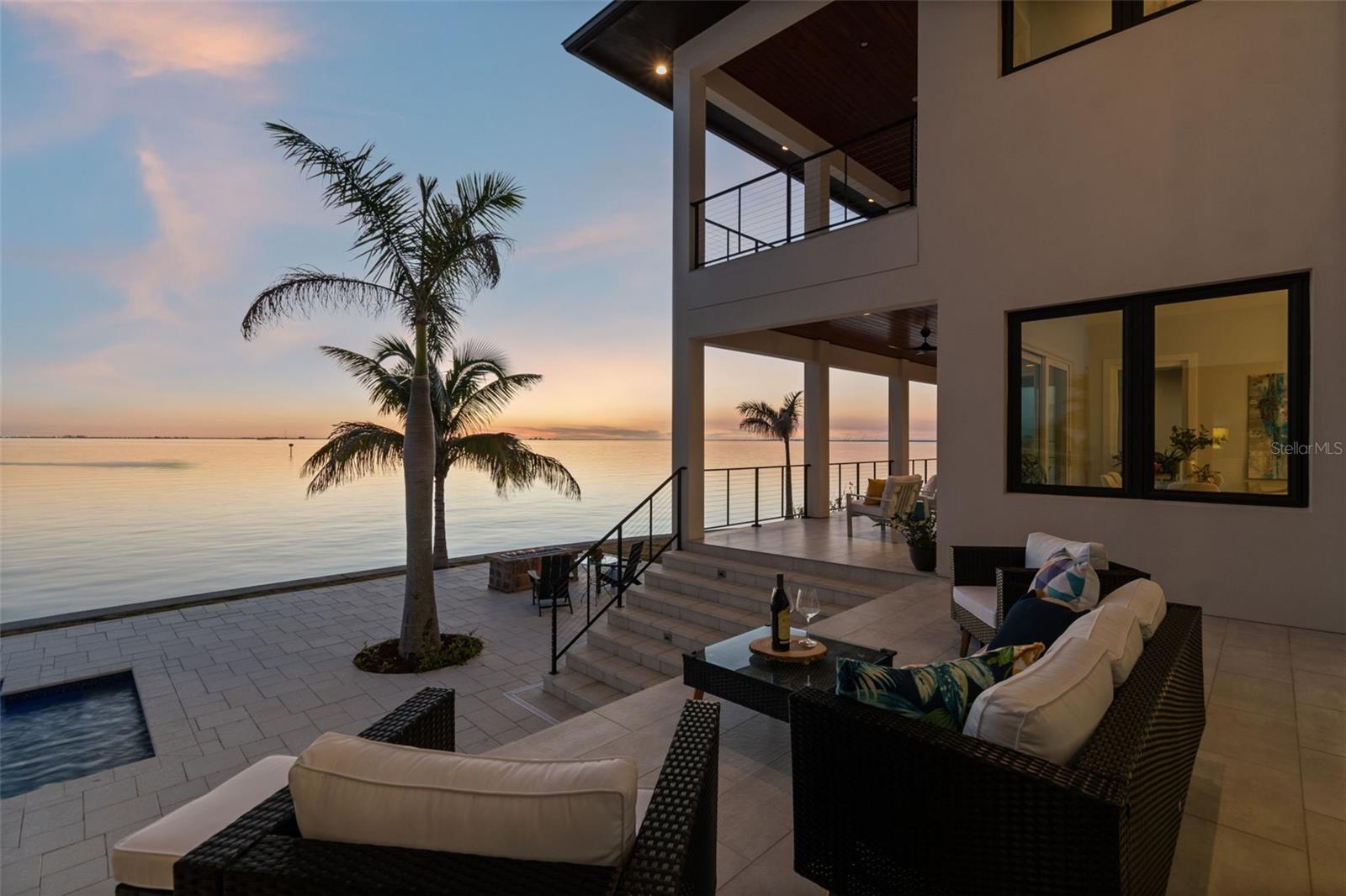 SUNSET PARK ISLES UNIT 5 - Residential