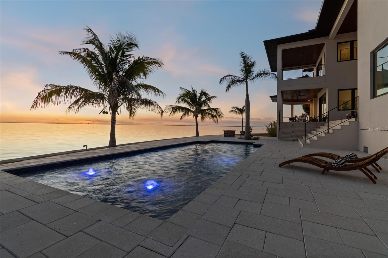 SUNSET PARK ISLES UNIT 5 - Residential
