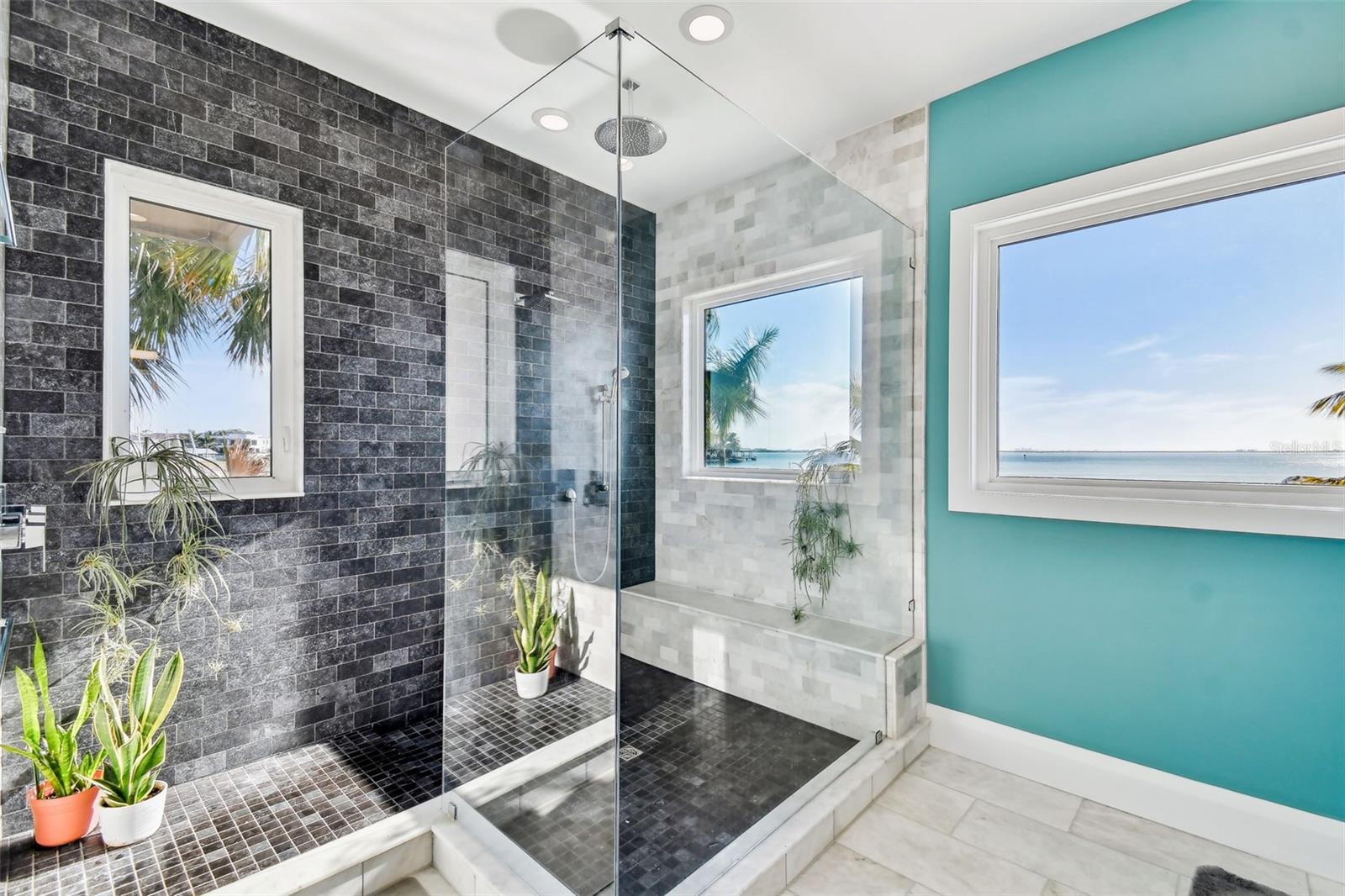 SUNSET PARK ISLES UNIT 5 - Residential