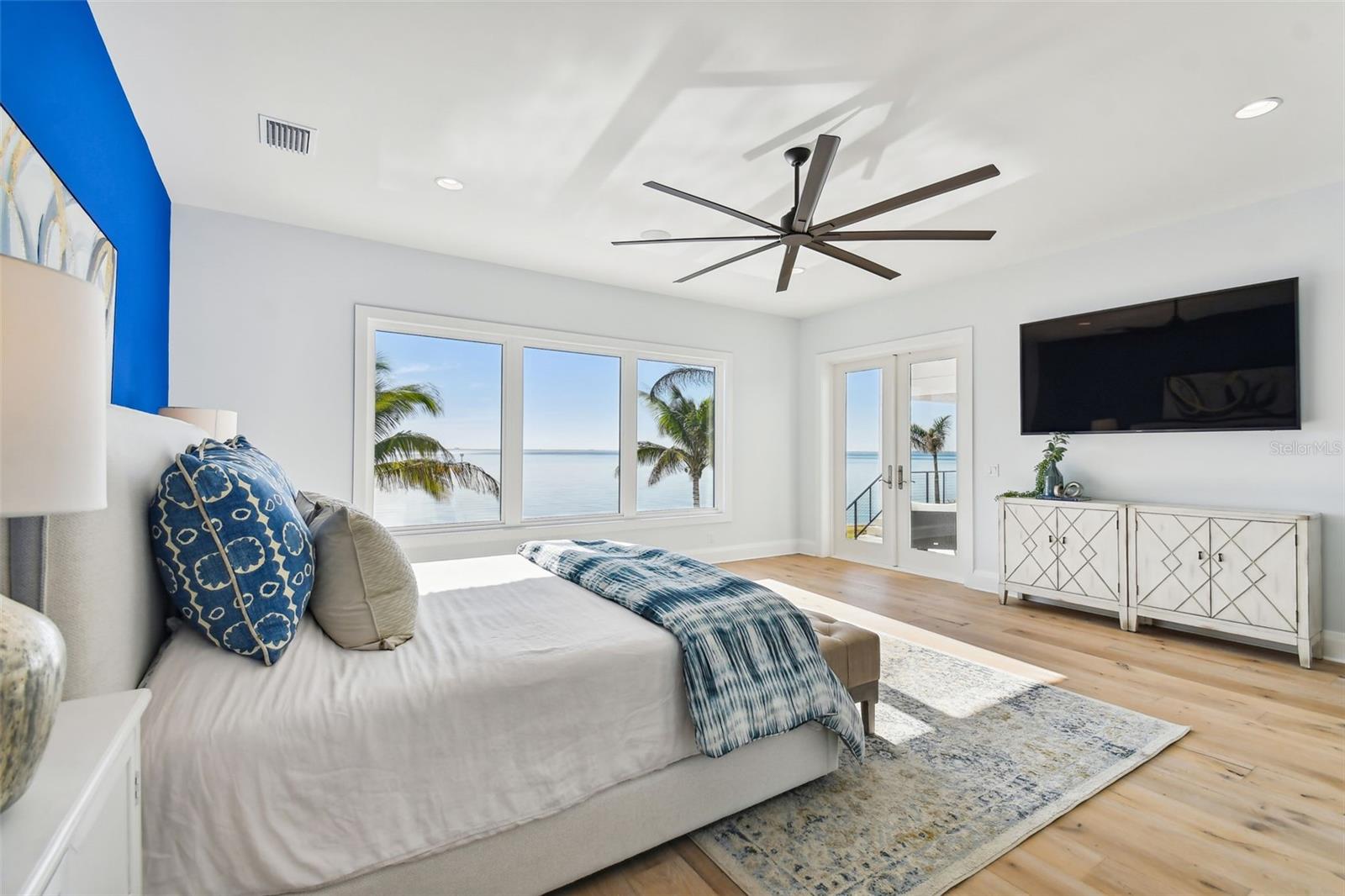 SUNSET PARK ISLES UNIT 5 - Residential
