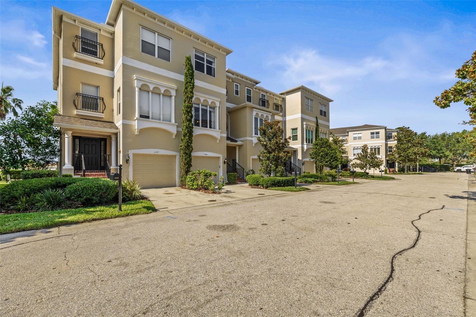 1140 VENETIAN HARBOR DRIVE NE