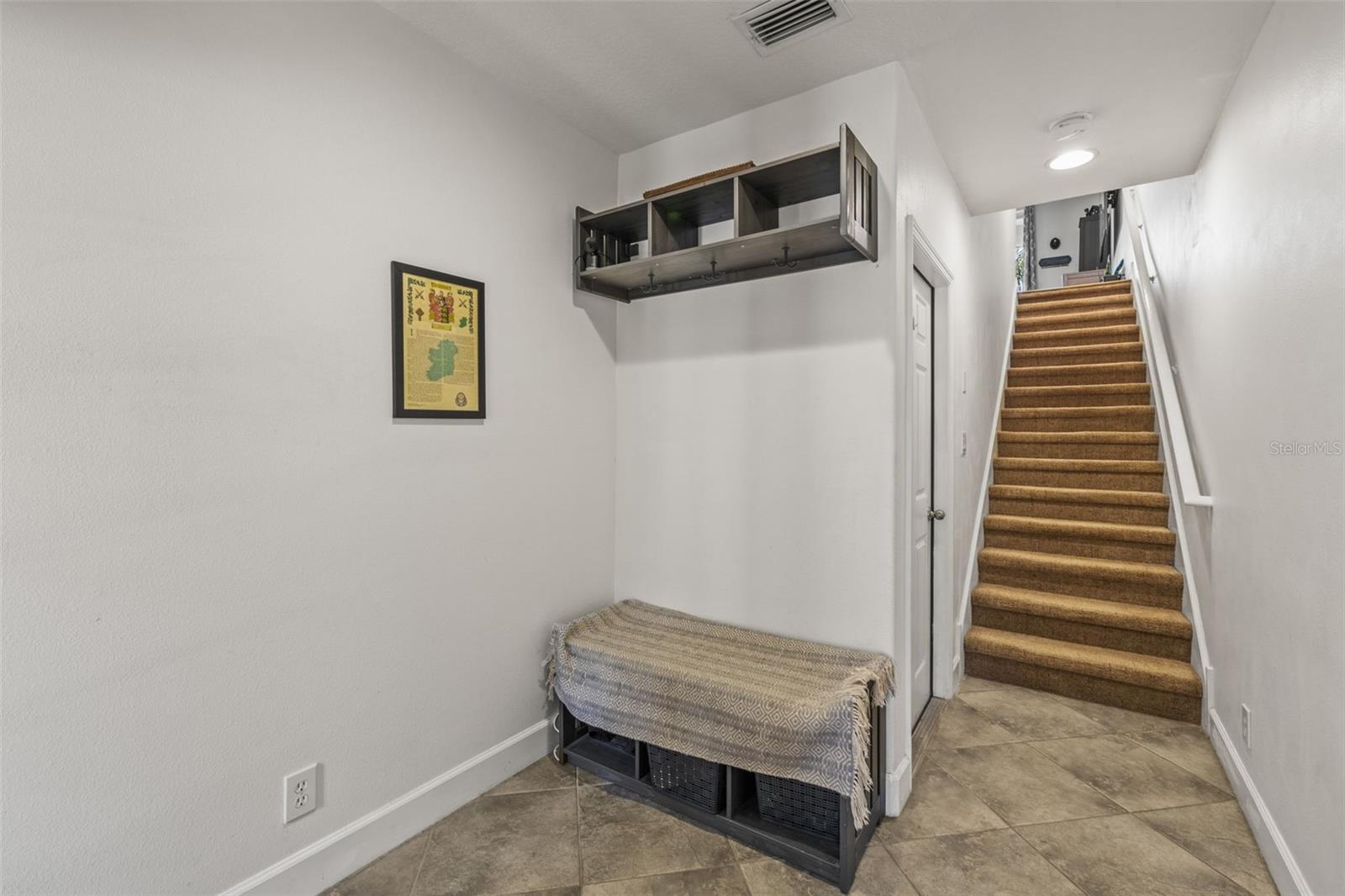 1140 VENETIAN HARBOR DRIVE NE