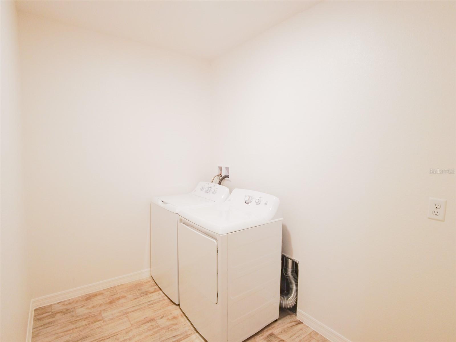 NORTHRIDGE RESERVE - Residential Lease