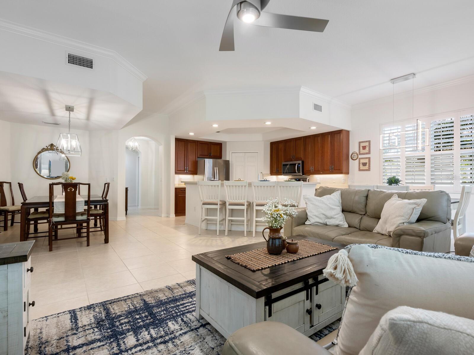 THE VILLAS AT VENICE - Residential