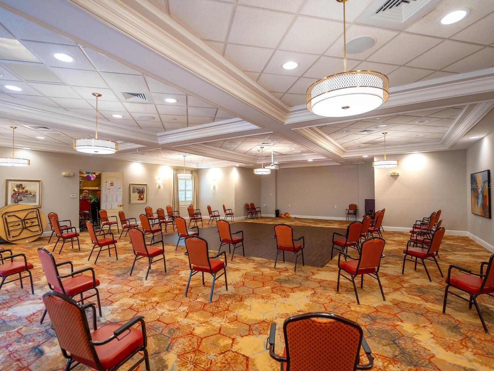 THE VILLAS AT VENICE - Residential