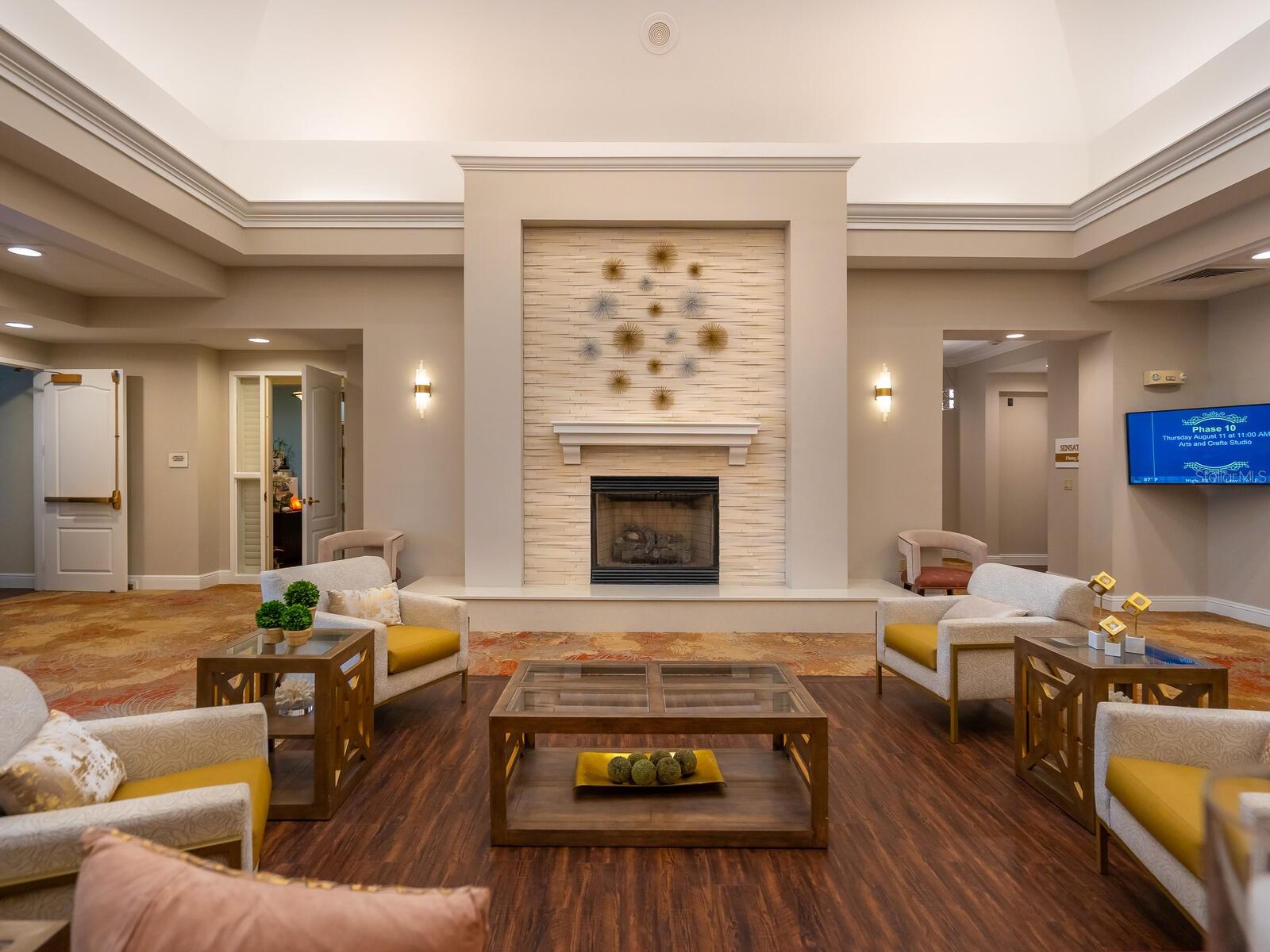 THE VILLAS AT VENICE - Residential