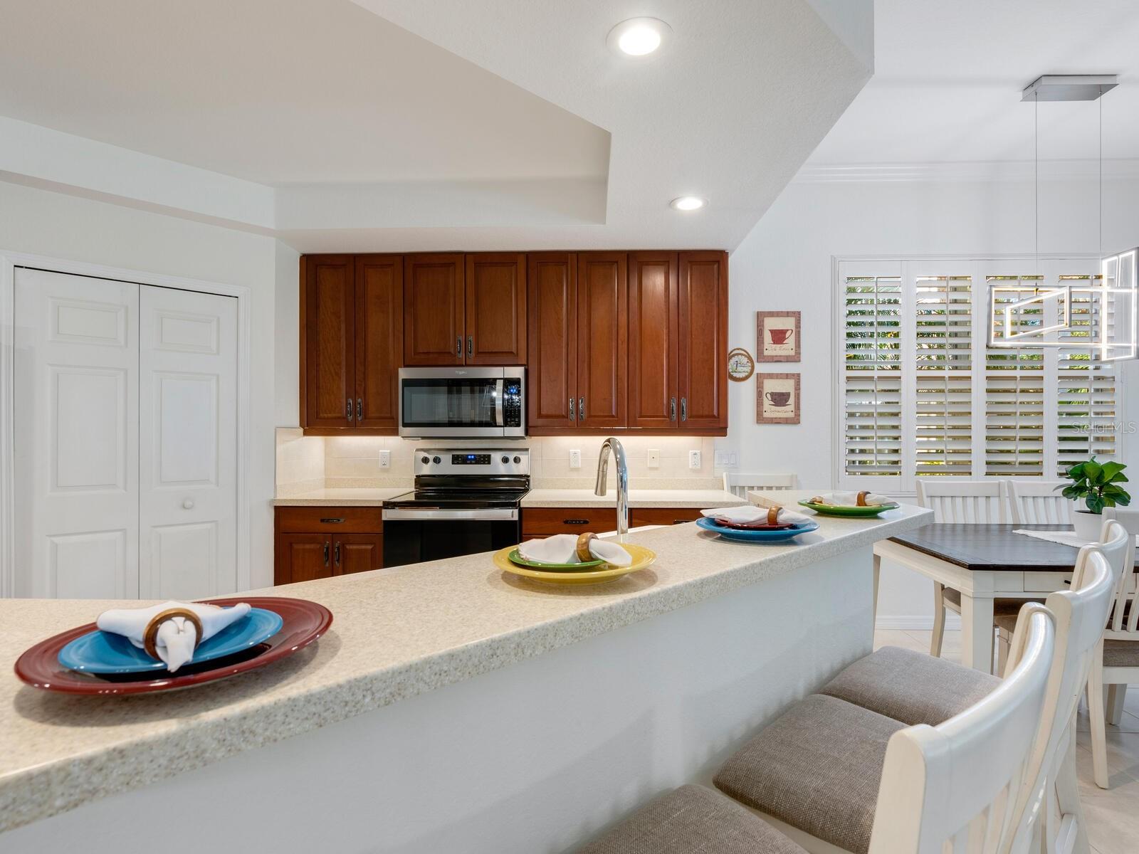 THE VILLAS AT VENICE - Residential