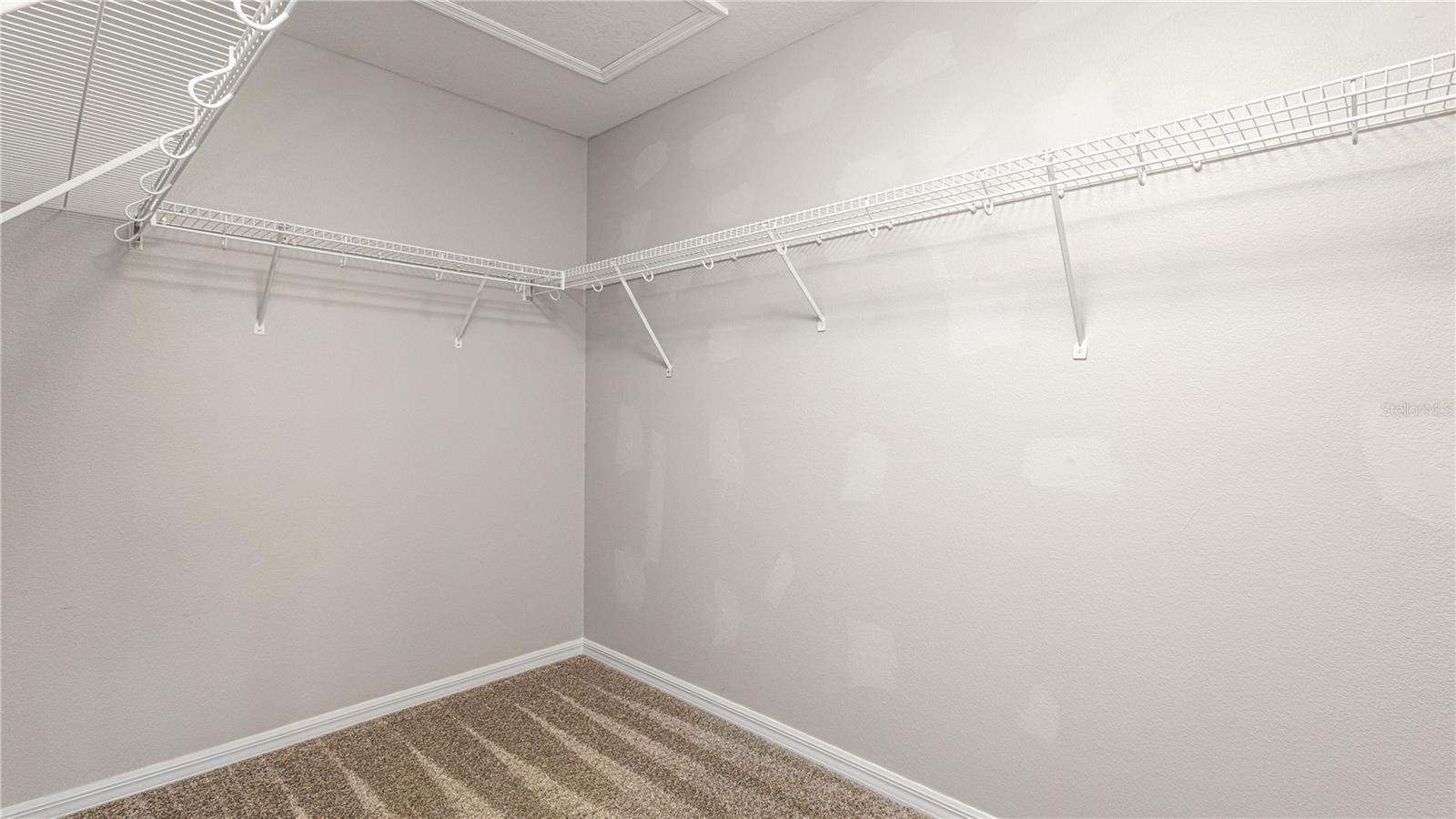 LEESBURG ARLINGTON RIDGE PH 1-B - Residential Lease