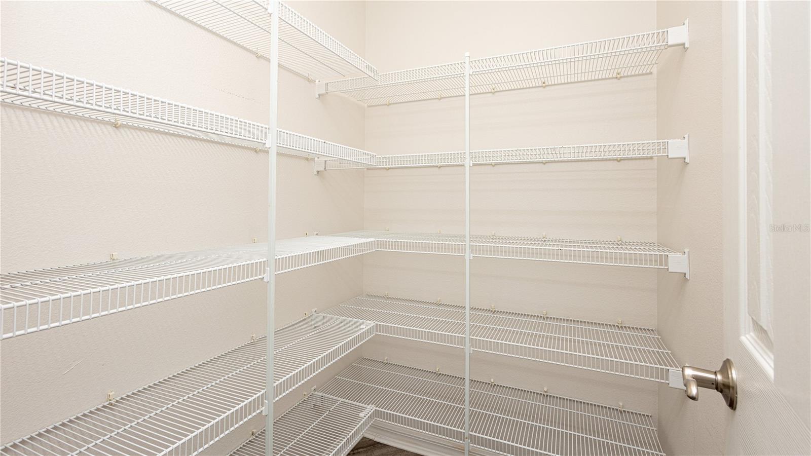 LEESBURG ARLINGTON RIDGE PH 1-B - Residential Lease