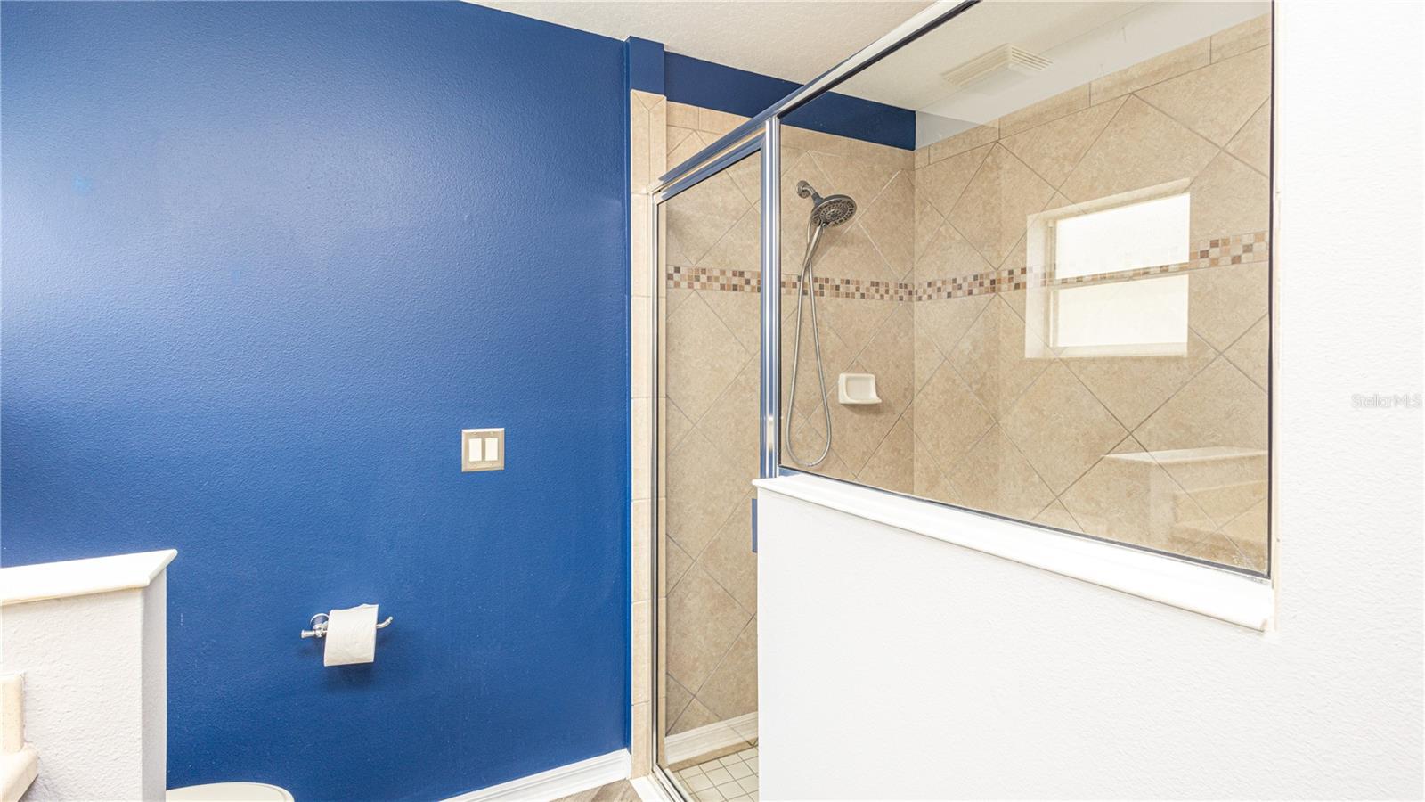 LEESBURG ARLINGTON RIDGE PH 1-B - Residential Lease