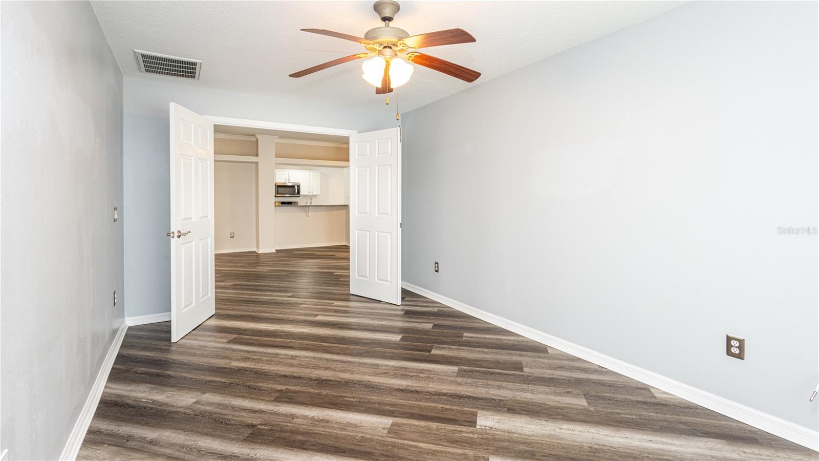 LEESBURG ARLINGTON RIDGE PH 1-B - Residential Lease