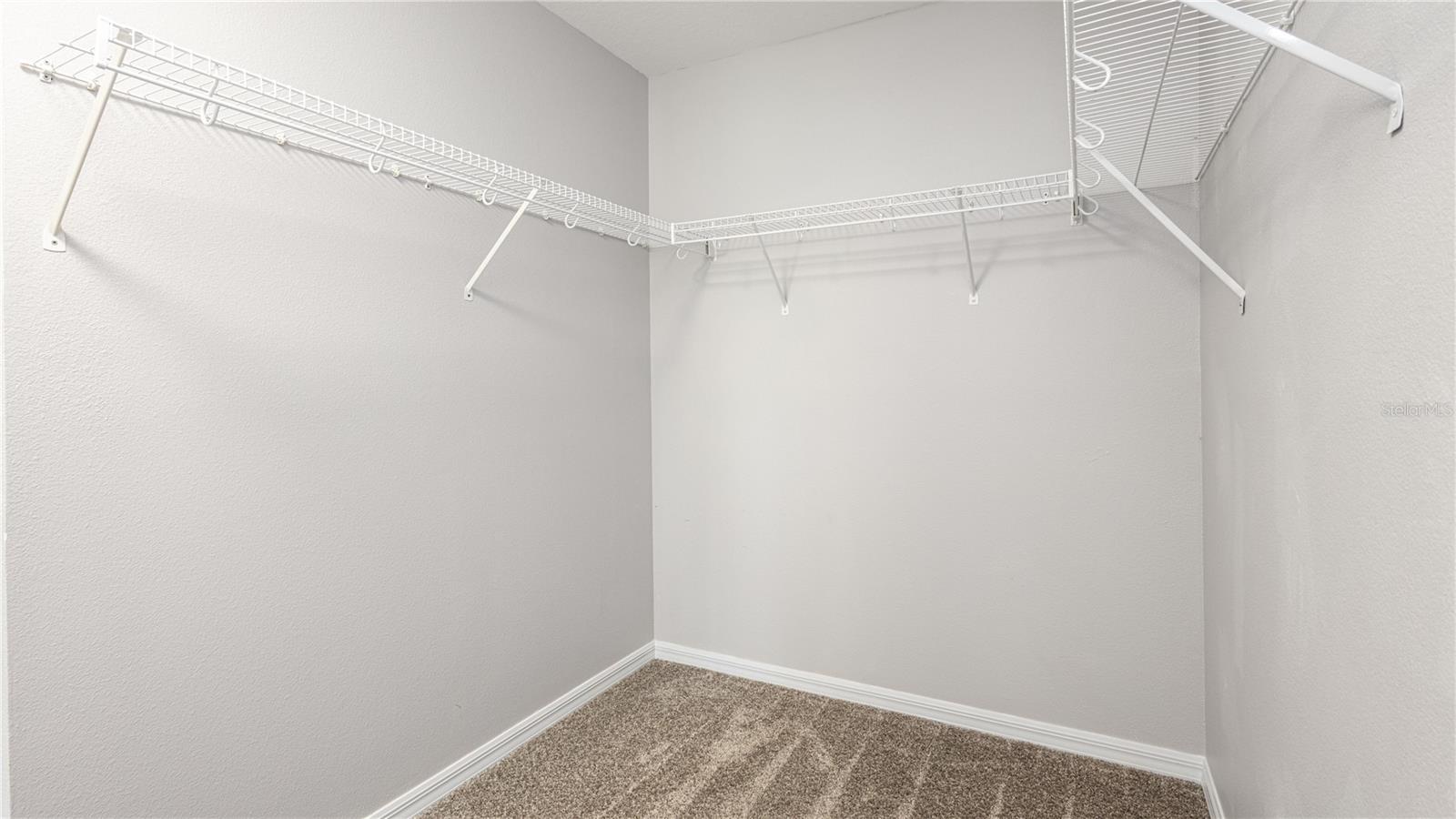 LEESBURG ARLINGTON RIDGE PH 1-B - Residential Lease