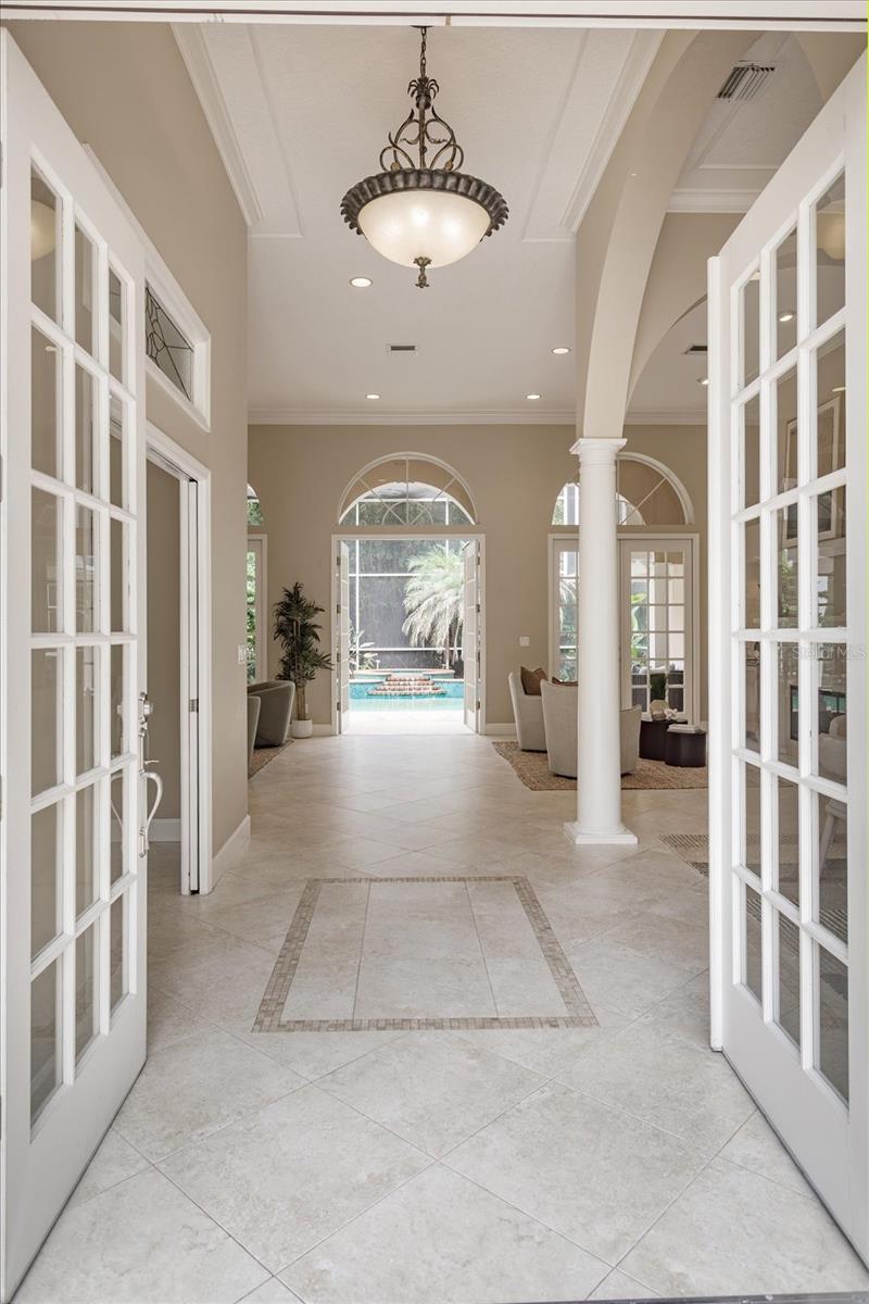 4965 SHORELINE CIRCLE