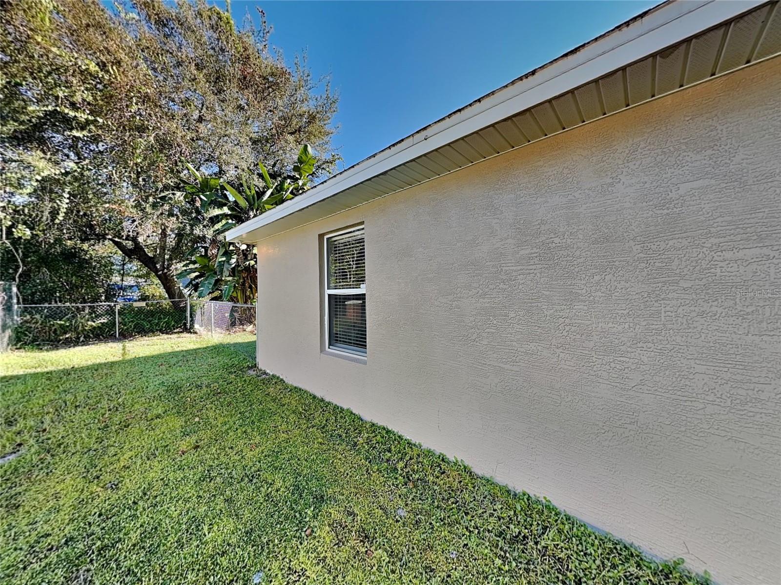 DAYTONA PARK ESTATES SEC C - Residential Lease