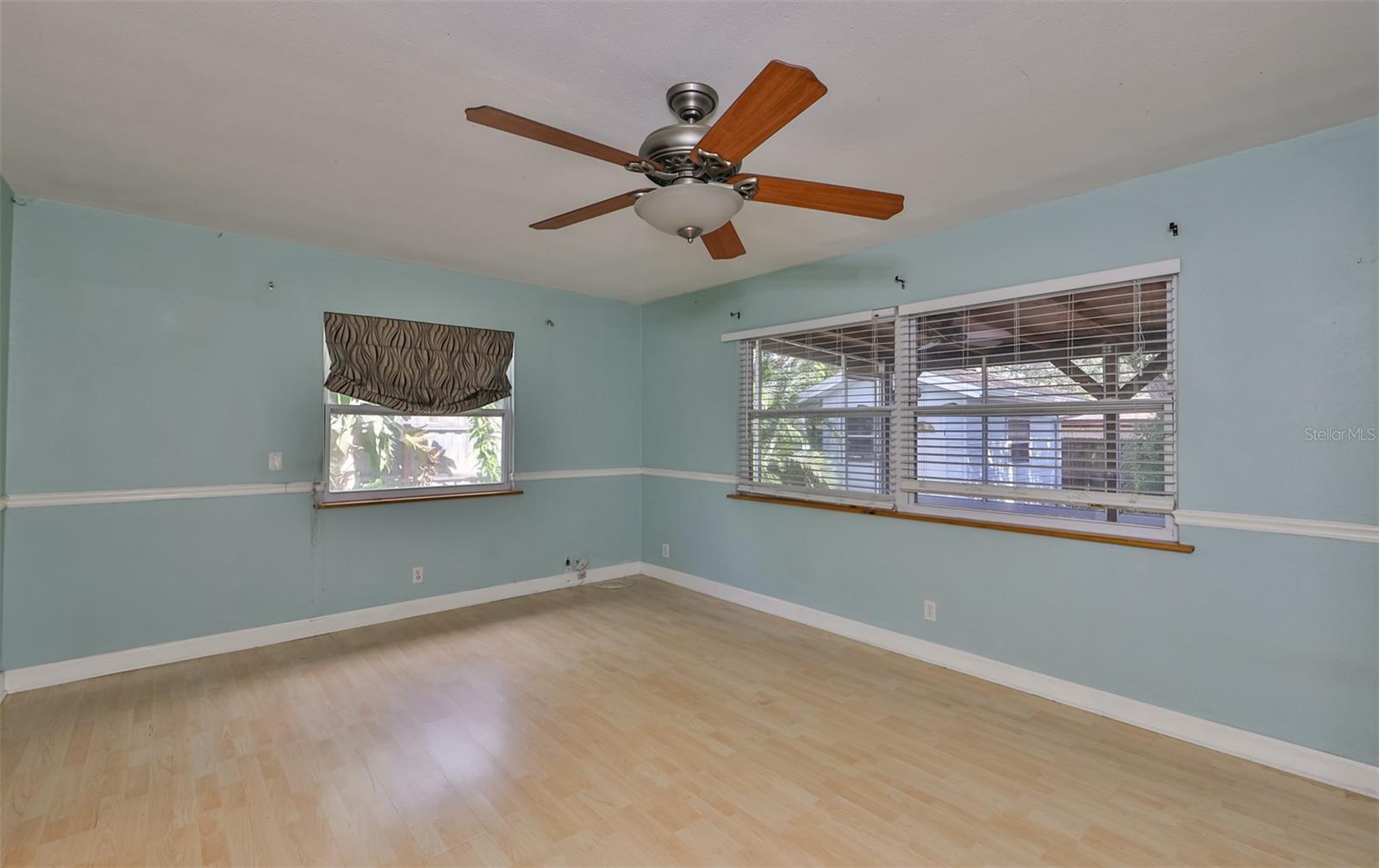 ROSERY GROVE VILLA - Residential