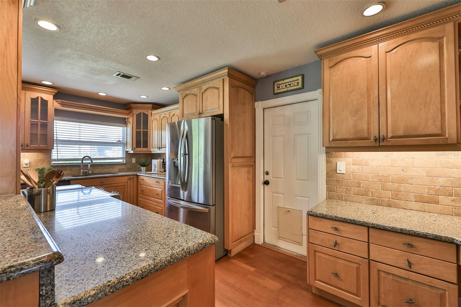 ROSERY GROVE VILLA - Residential