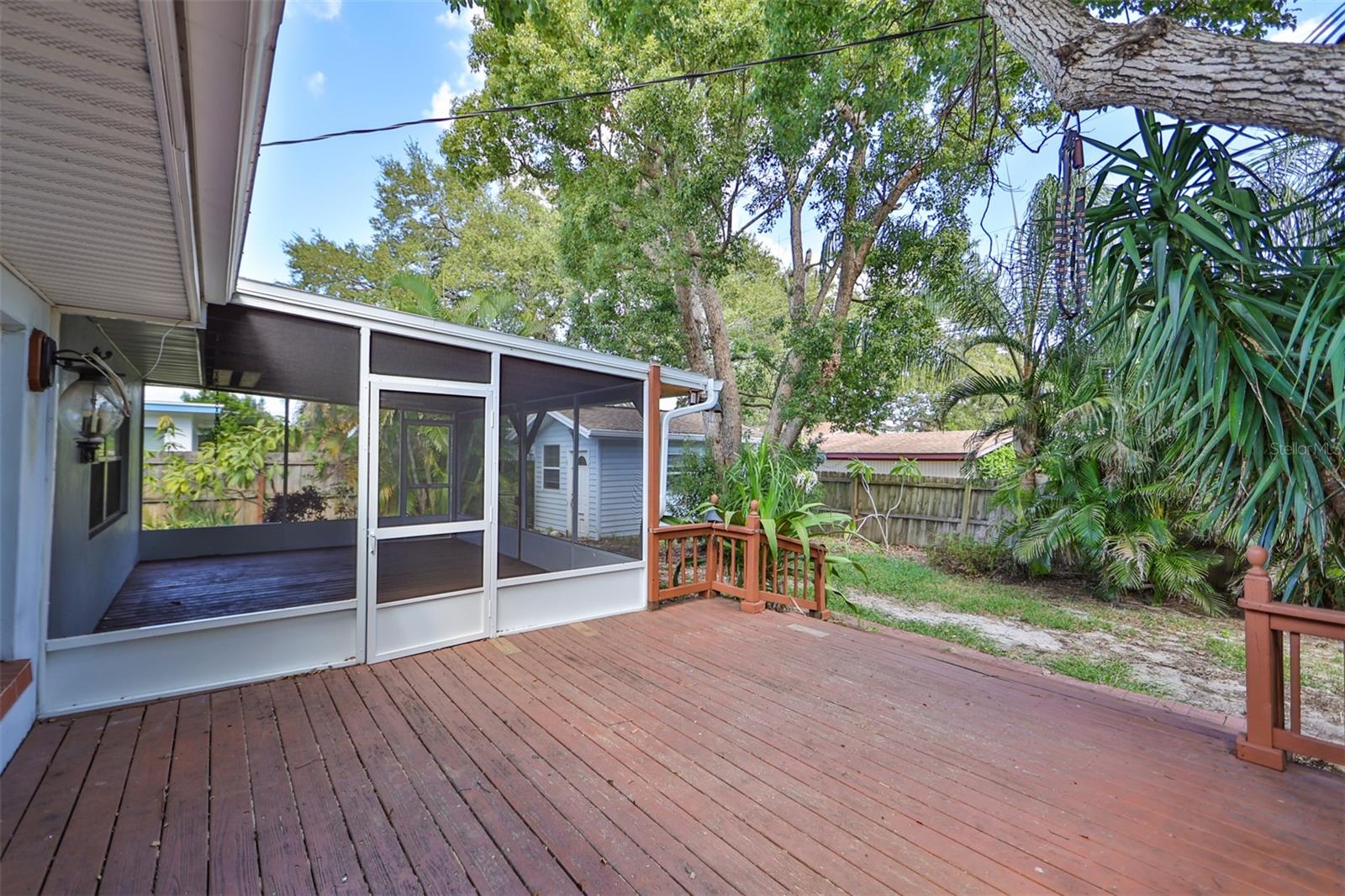 ROSERY GROVE VILLA - Residential