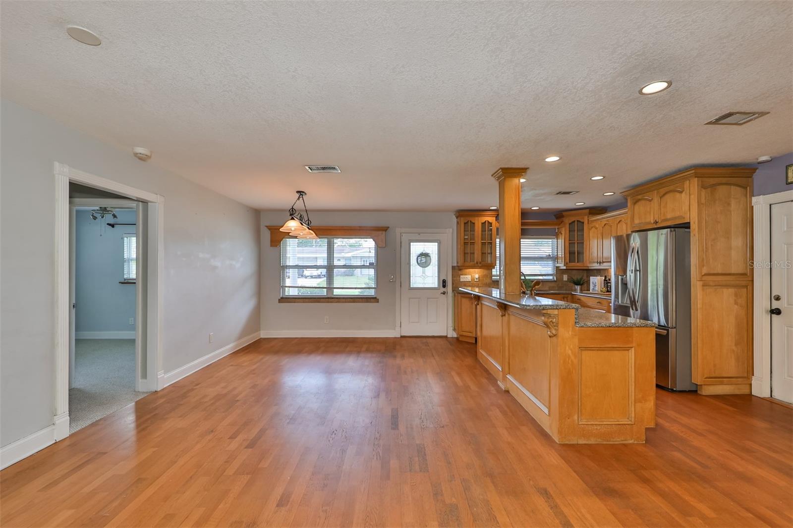 ROSERY GROVE VILLA - Residential