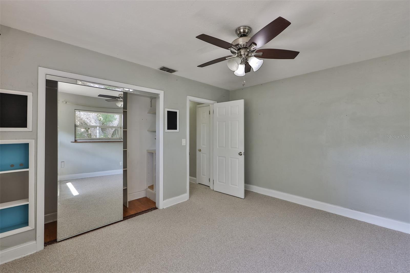 ROSERY GROVE VILLA - Residential