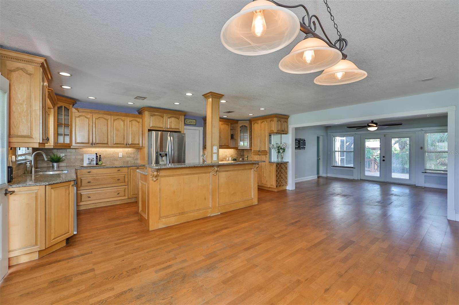 ROSERY GROVE VILLA - Residential