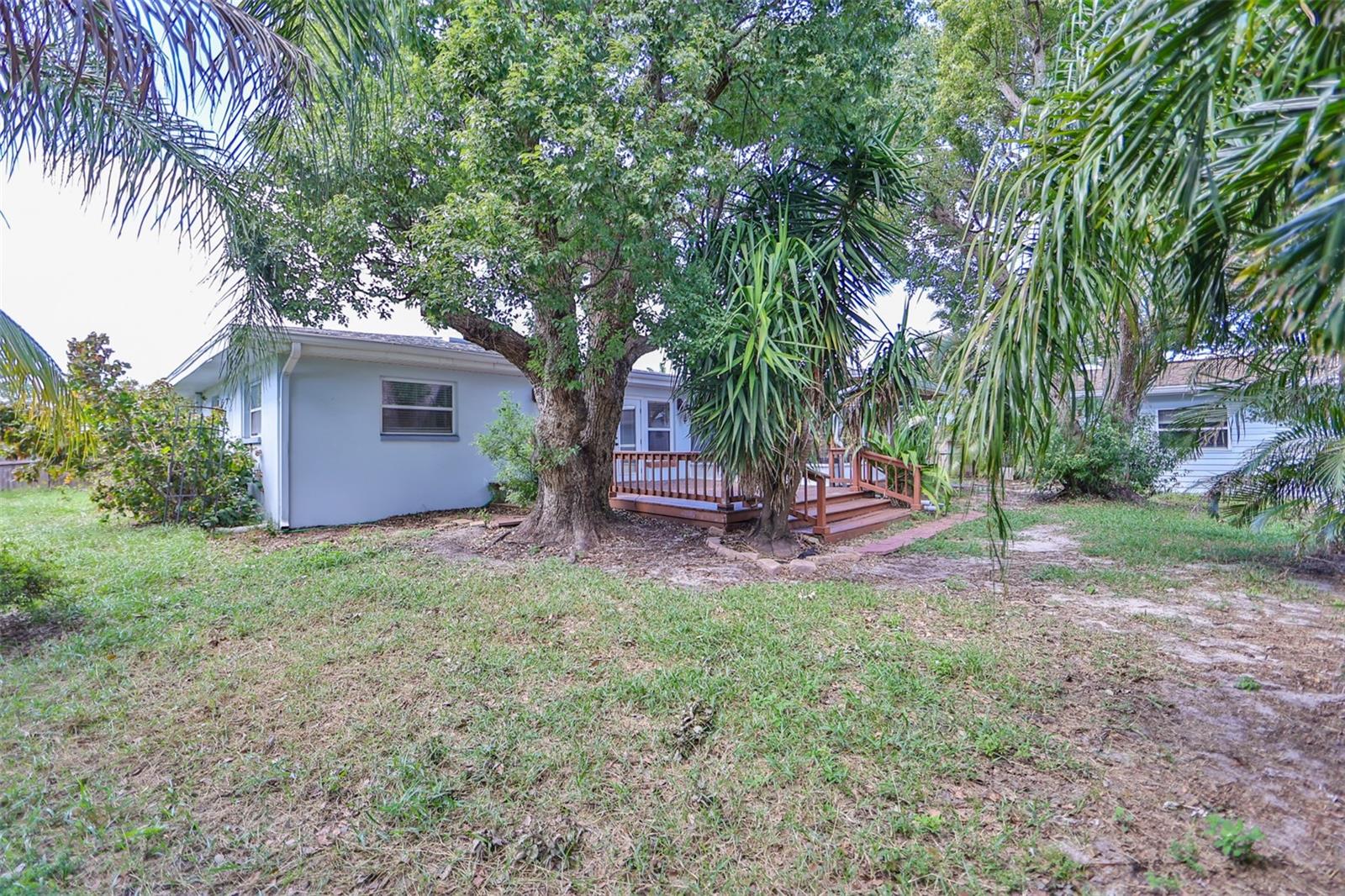 ROSERY GROVE VILLA - Residential