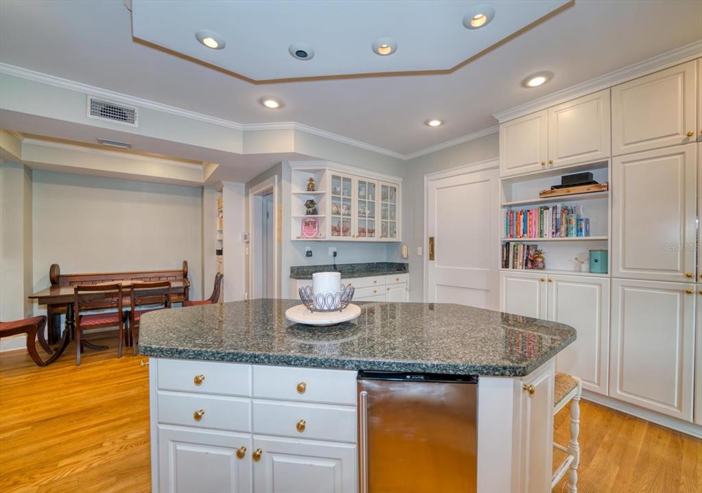 BAY VIEW ESTATES - Residential