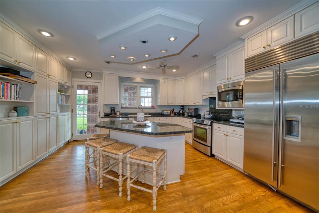 BAY VIEW ESTATES - Residential