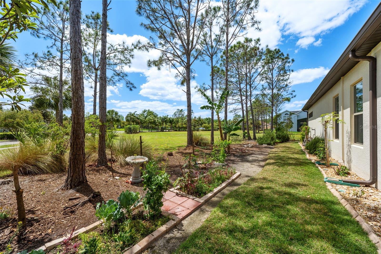 COUNTRY WALK INCREMENT C PH 01 - Residential