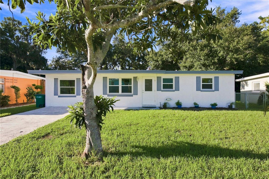 Photo of 1120 6th Street N, Safety Harbor, FL 34695 (MLS # TB8540733)