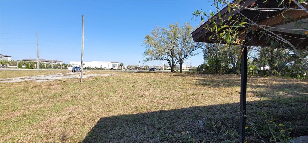 Photo of 6012 Lorraine Road, Bradenton, FL 34211 (MLS # R4907675)