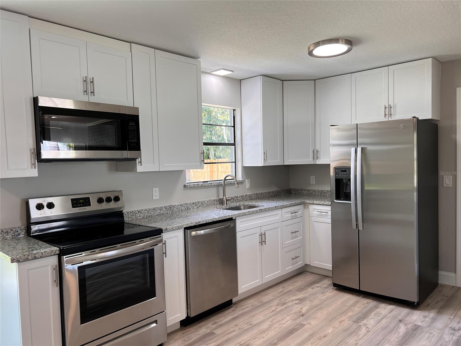 Florida Shores 01 - Residential