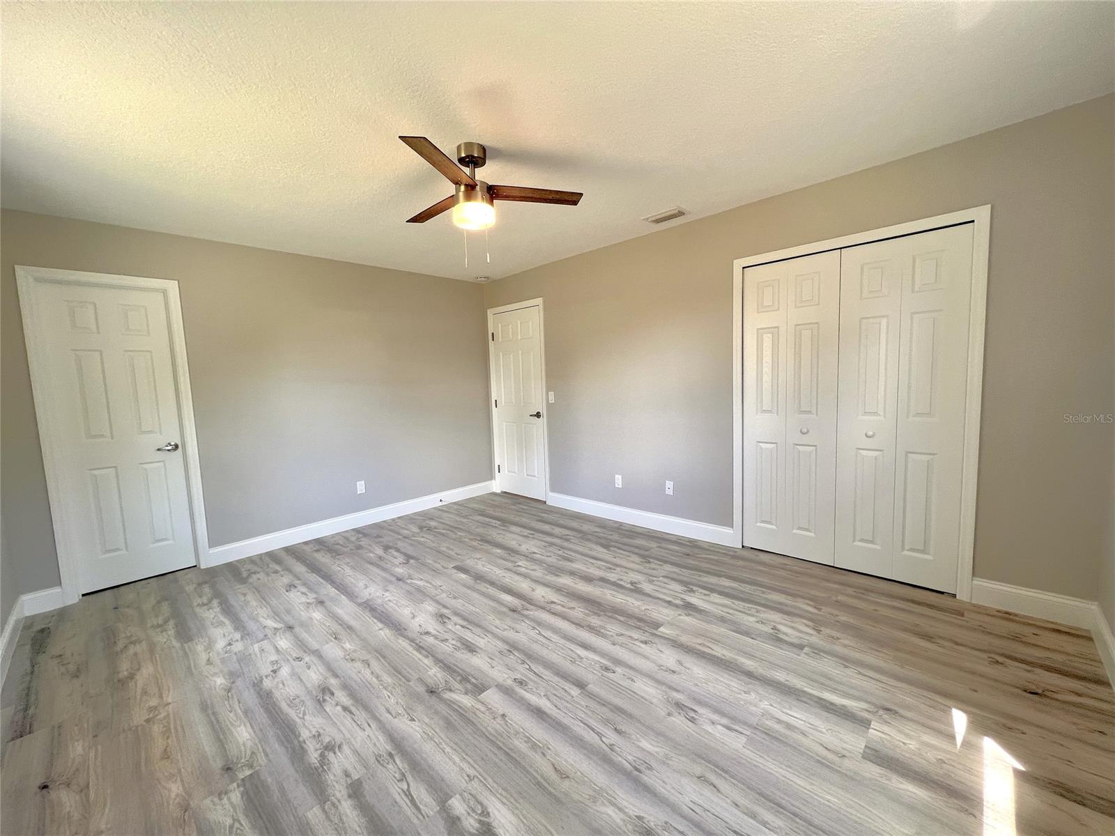 Florida Shores 01 - Residential