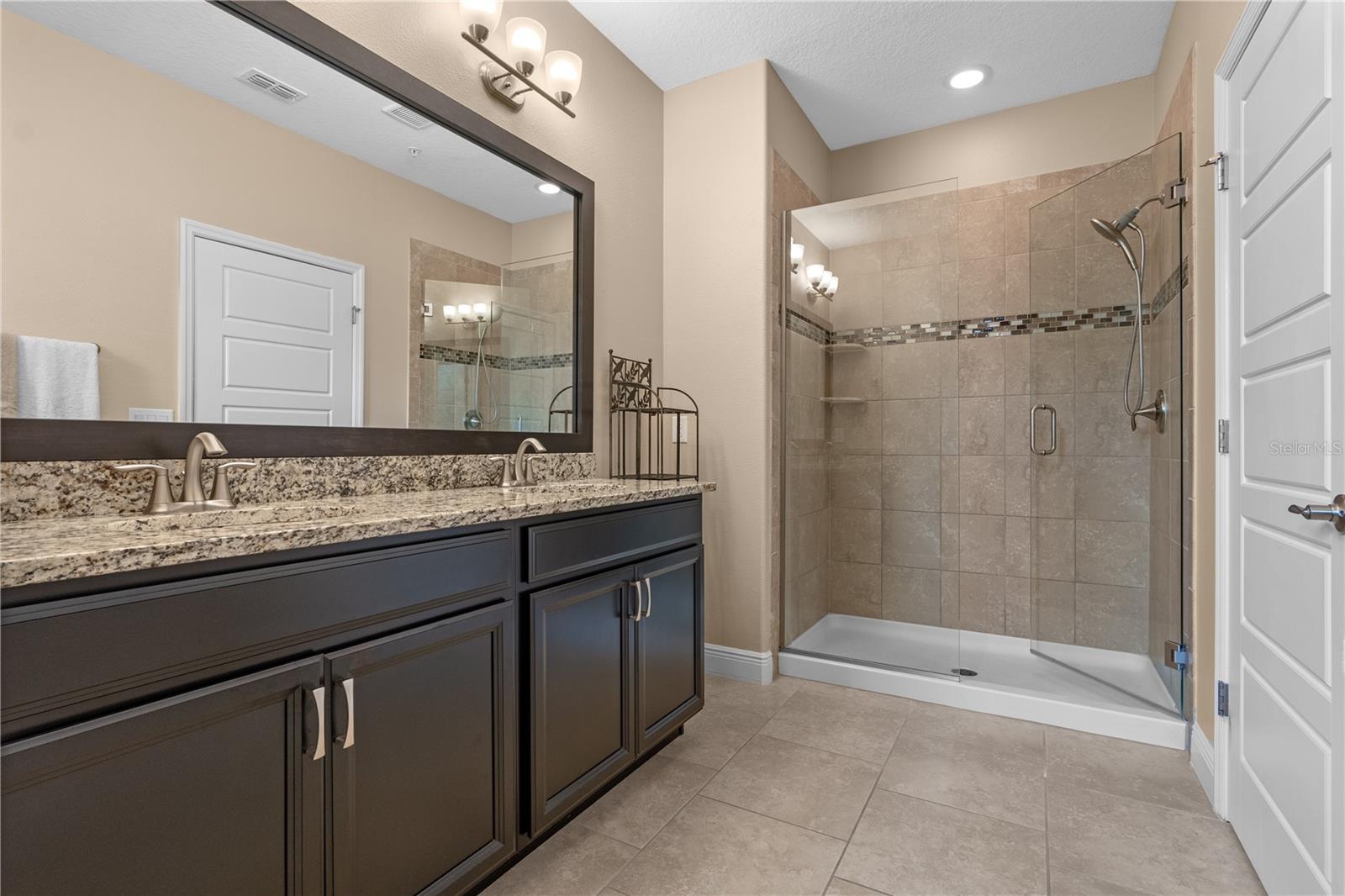FOUNTAIN PARKE AT LAKE MARY PH 2 - Residential