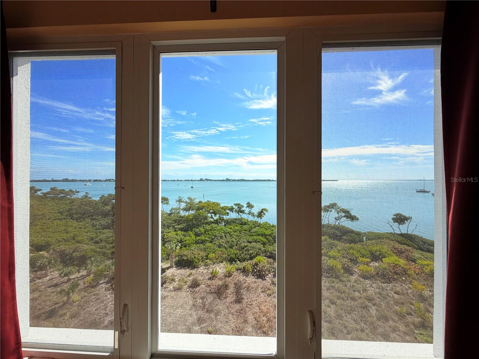 HARBOUR ISLE AT HUTCHINSON ISLAND WEST, A CONDOMIN - Residential