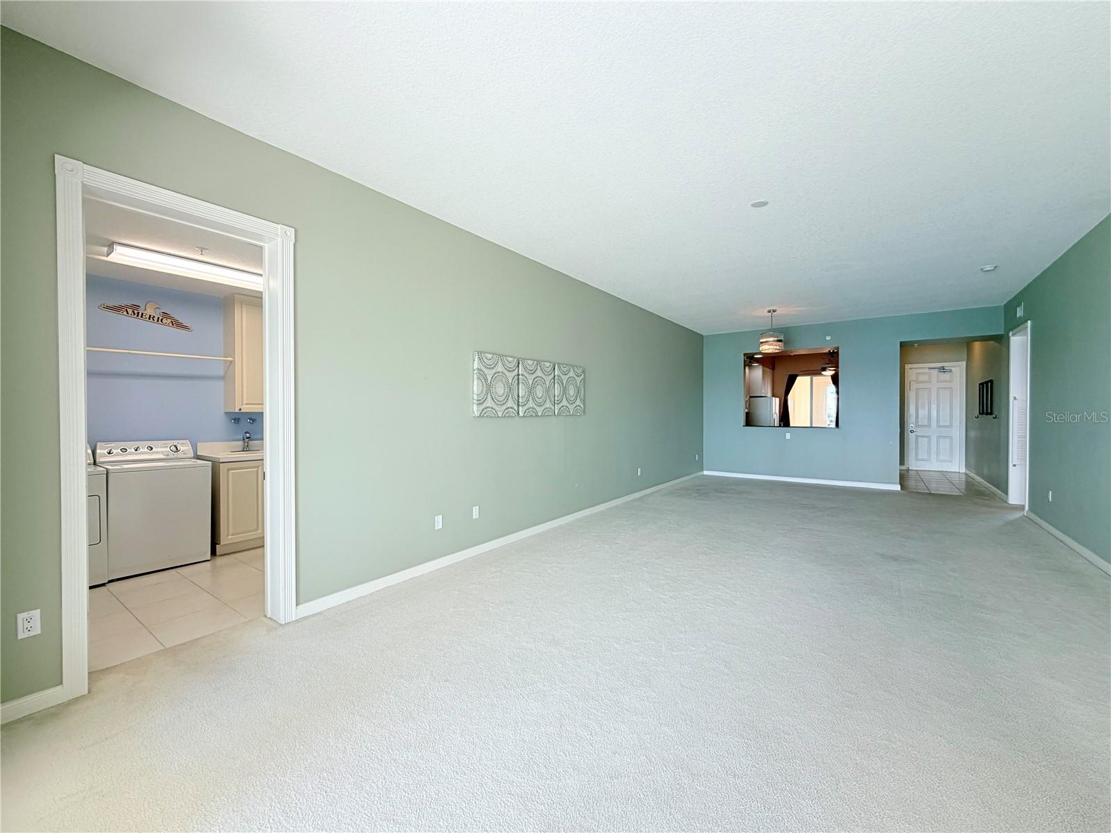 HARBOUR ISLE AT HUTCHINSON ISLAND WEST, A CONDOMIN - Residential