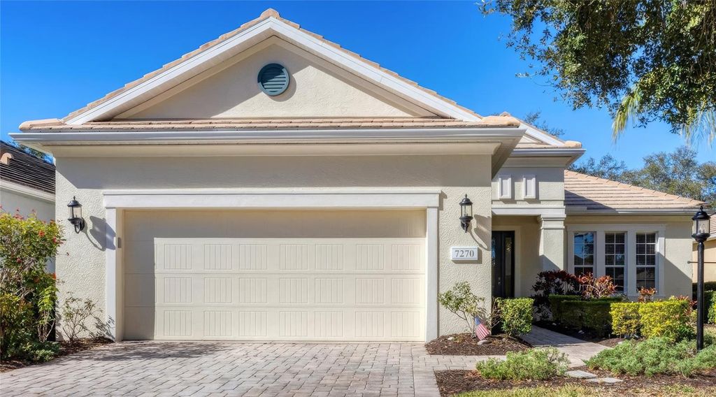 Photo of 7270 Lismore Court, Lakewood Ranch, FL 34202 (MLS # A4679101)