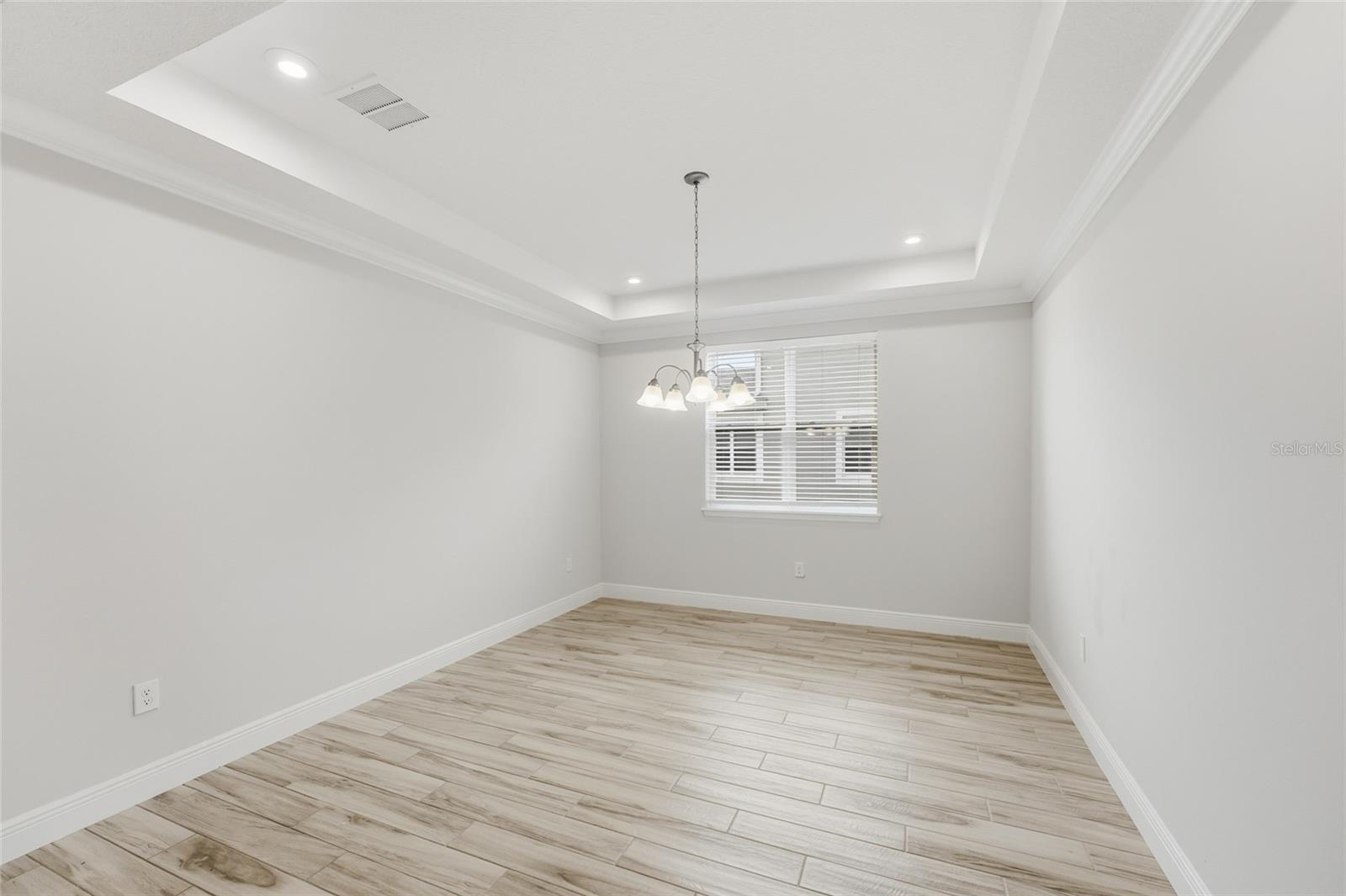 HAWKSMOOR-PH 1 - Residential